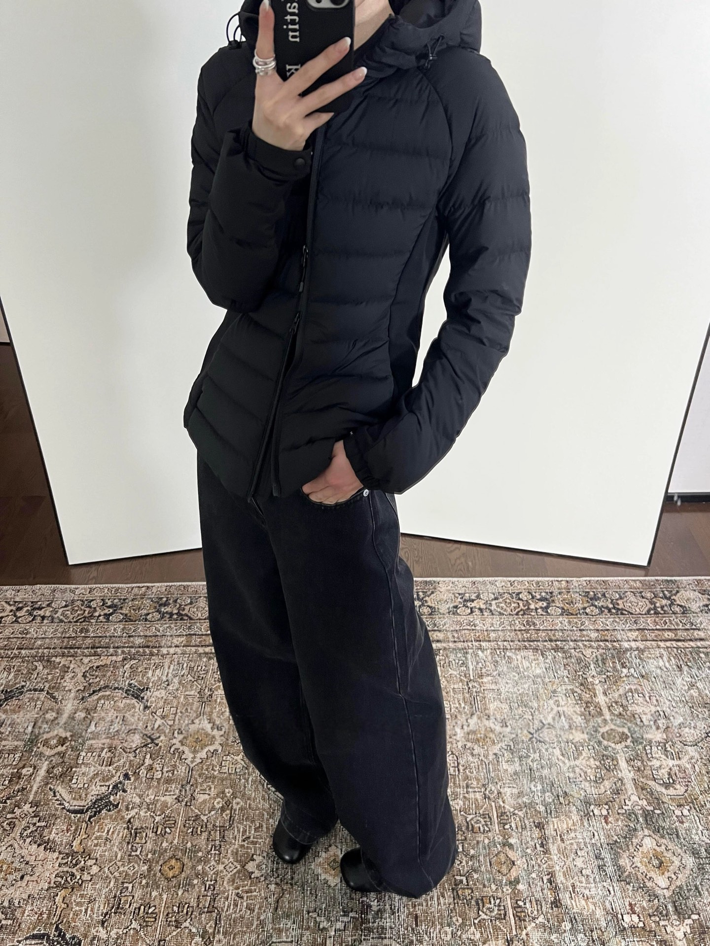 NO:695554,,,19860909,,,Women's clothing