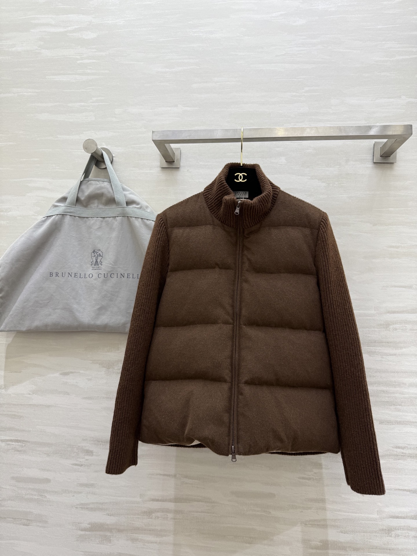 NO:689691,#Brunello Cucinell woolen goose down jacket. White goose down filling inside to keep warm. High quality customization. Available now. SizeS/M/L (S size shoulder width 42, bust 96, length 55), women's clothing, brunello cucinelli, jackets & coats,19860909#Brunello Cucinell羊毛呢鹅绒外套 内里白鹅绒填充轻薄保暖 高品质定制 现货首发sizeS/M/L（s码肩宽42,胸围96,衣长55）,女装,brunello cucinelli,jackets & coats,,Women's clothing