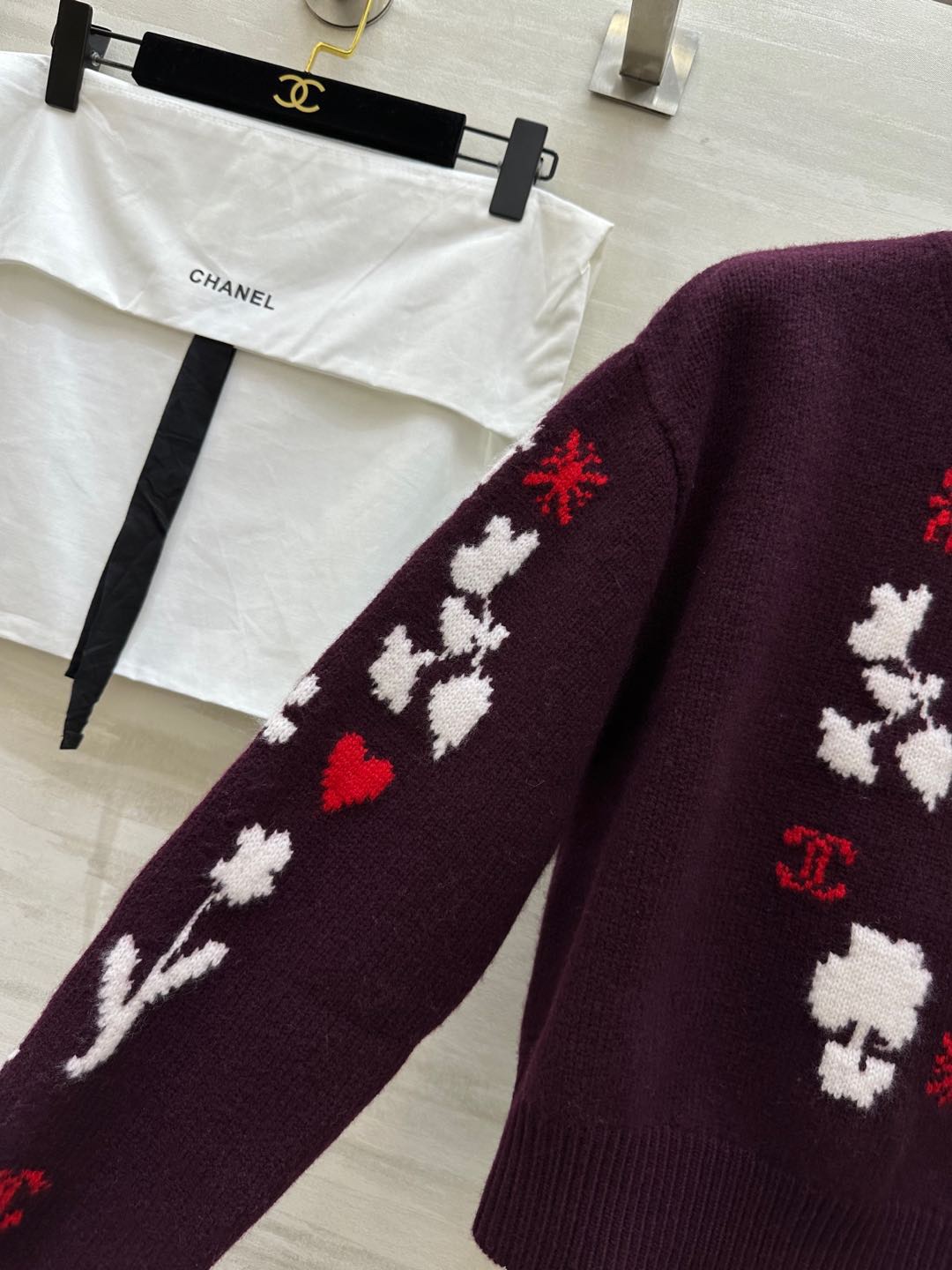 #Chane♡滑雪系列 高领花朵毛衣 羊绒桑蚕丝 保证手感和上身舒适度 圣诞新年配色 原版开发 高品质定