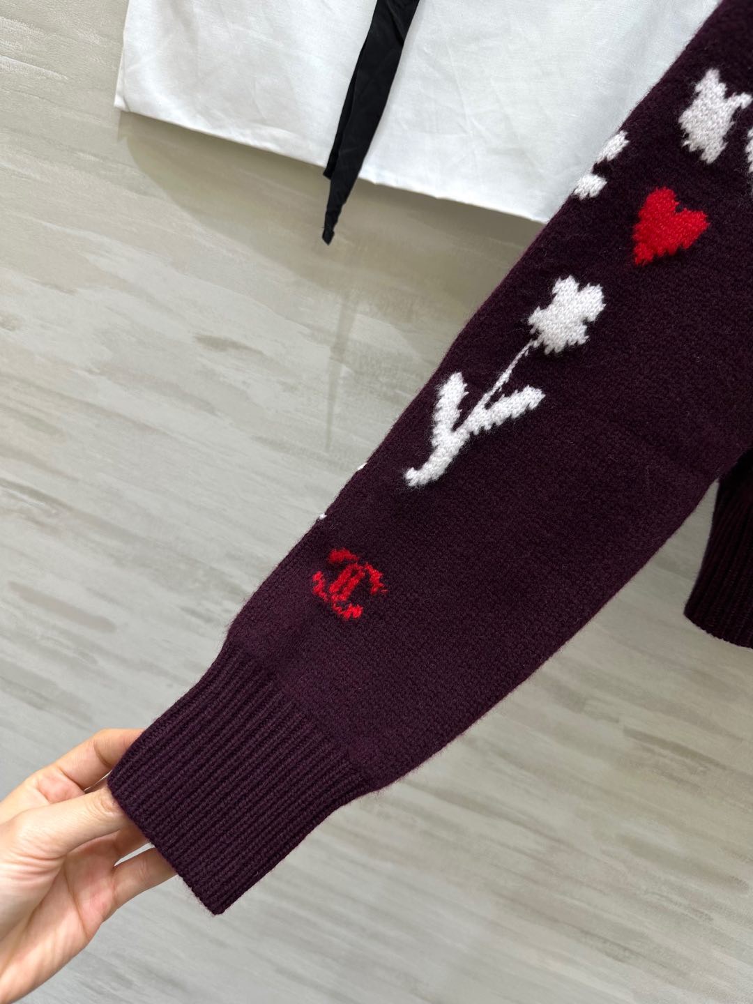 #Chane♡滑雪系列 高领花朵毛衣 羊绒桑蚕丝 保证手感和上身舒适度 圣诞新年配色 原版开发 高品质定