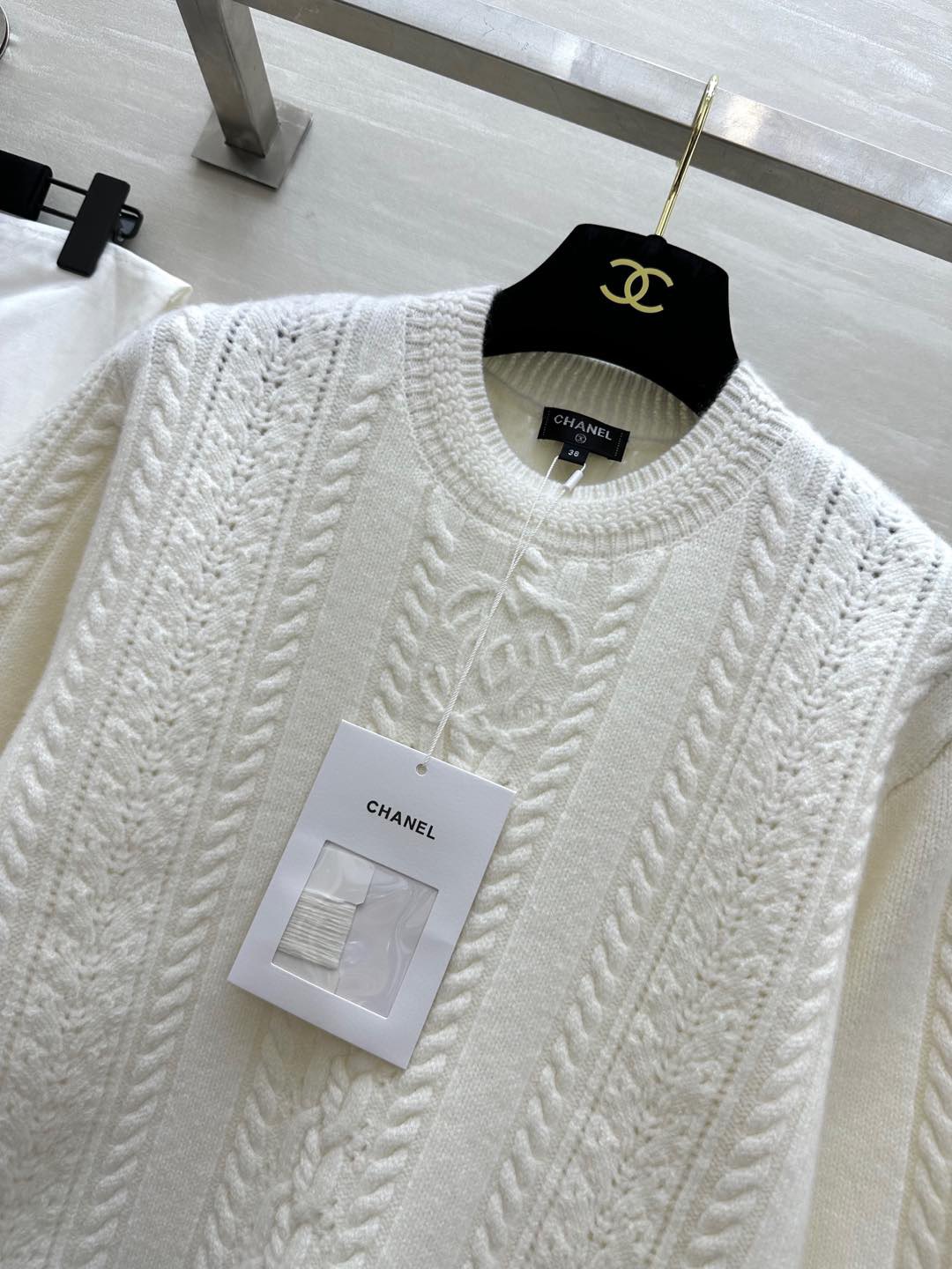 #Chane♡滑雪🏂🏻系列 锁链圆领长袖毛衣 羊绒混搭桑蚕丝 手感舒适度并存 原版开发 高品质 现货首发
