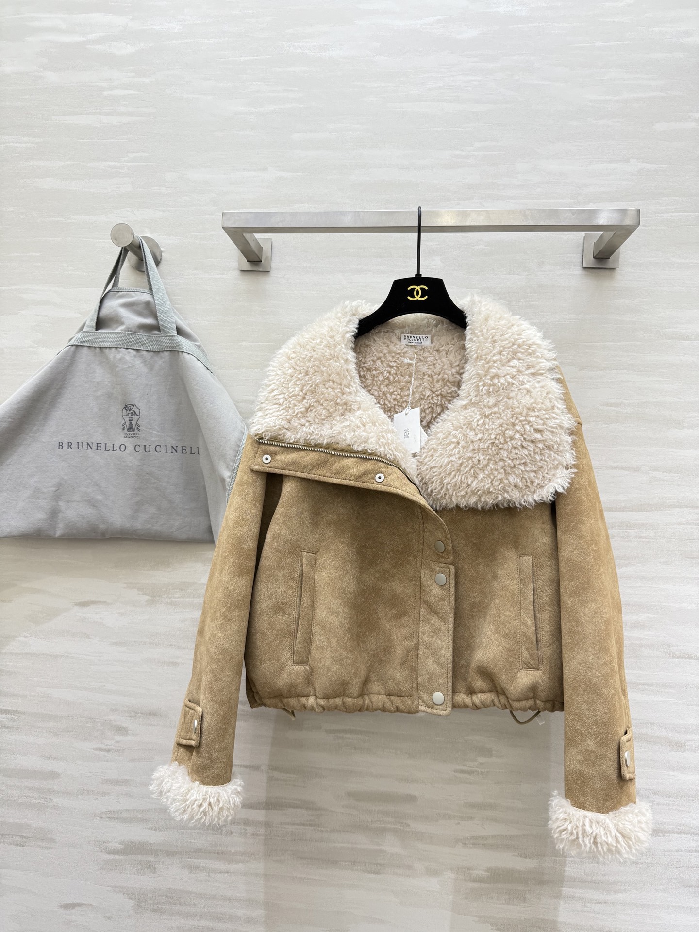 #Brunello Cucinell♡羊羔毛外套 复古时髦 高品质定制 现货首发size：S/M/L（s