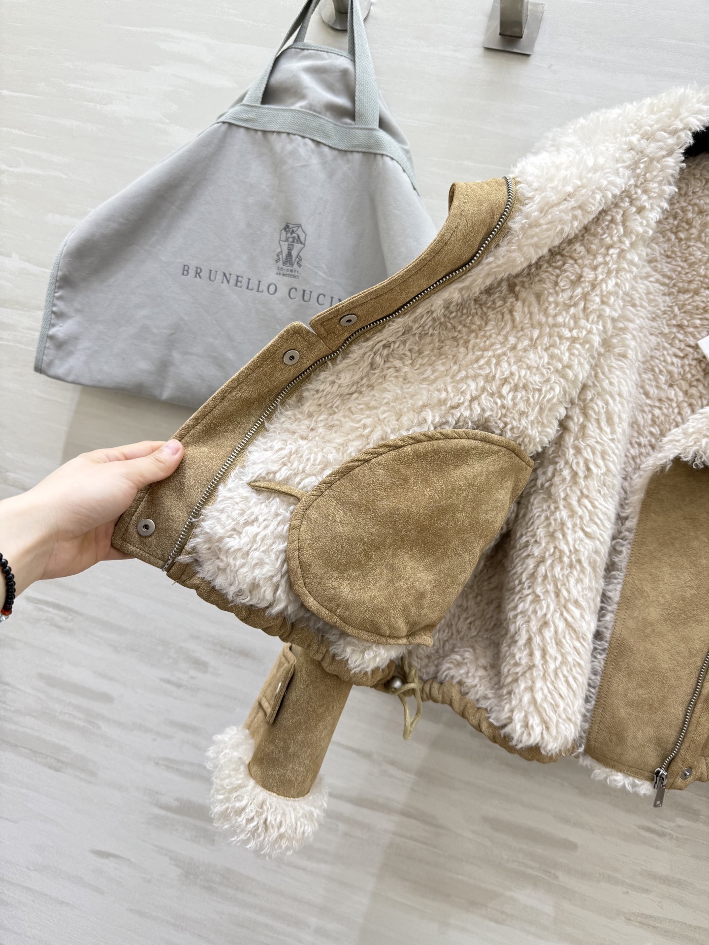 #Brunello Cucinell♡羊羔毛外套 复古时髦 高品质定制 现货首发size：S/M/L（s
