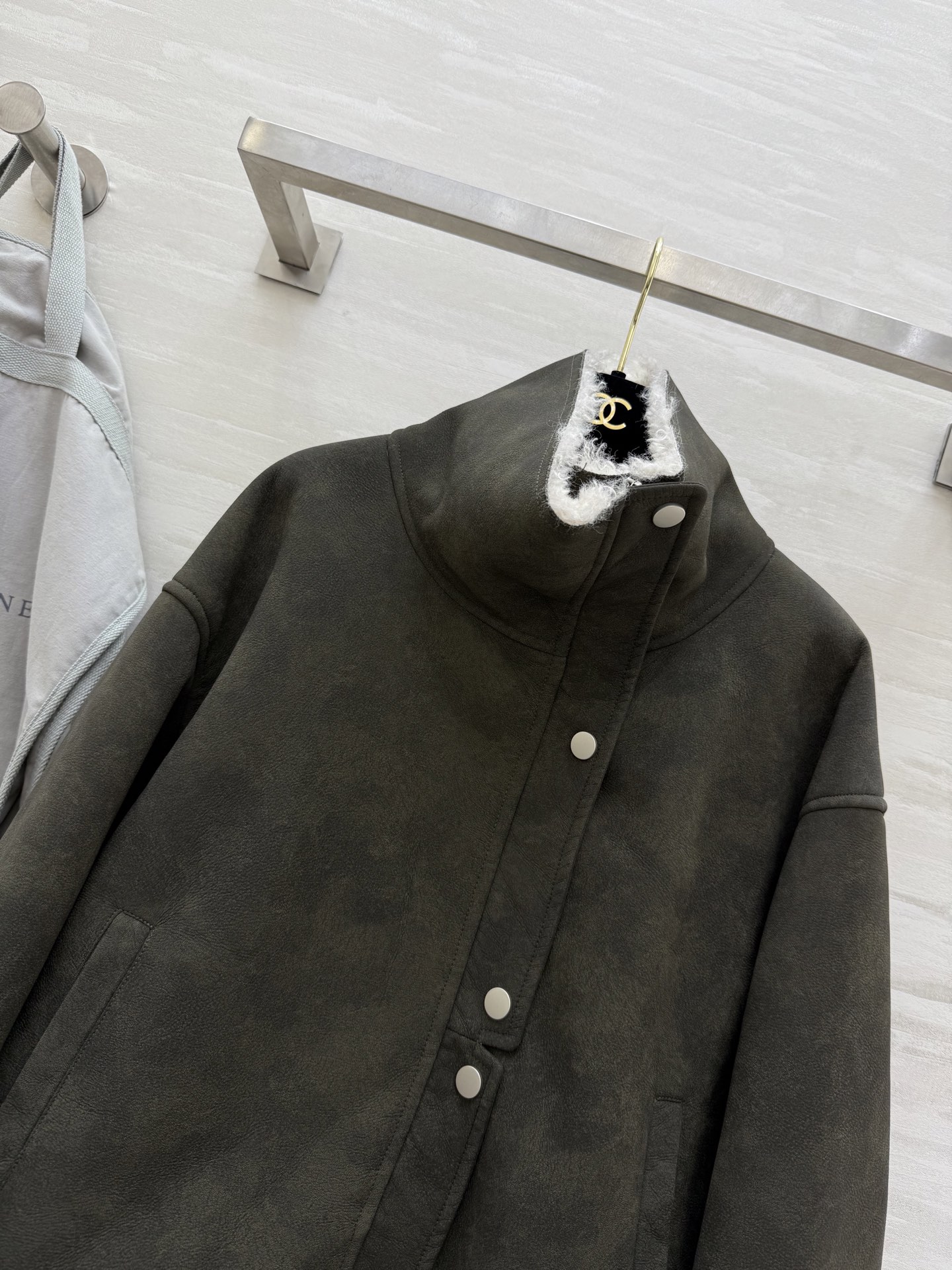 #Brunello Cucinell♡羊羔毛外套 复古时髦 高品质定制 现货首发size：S/M/L（s