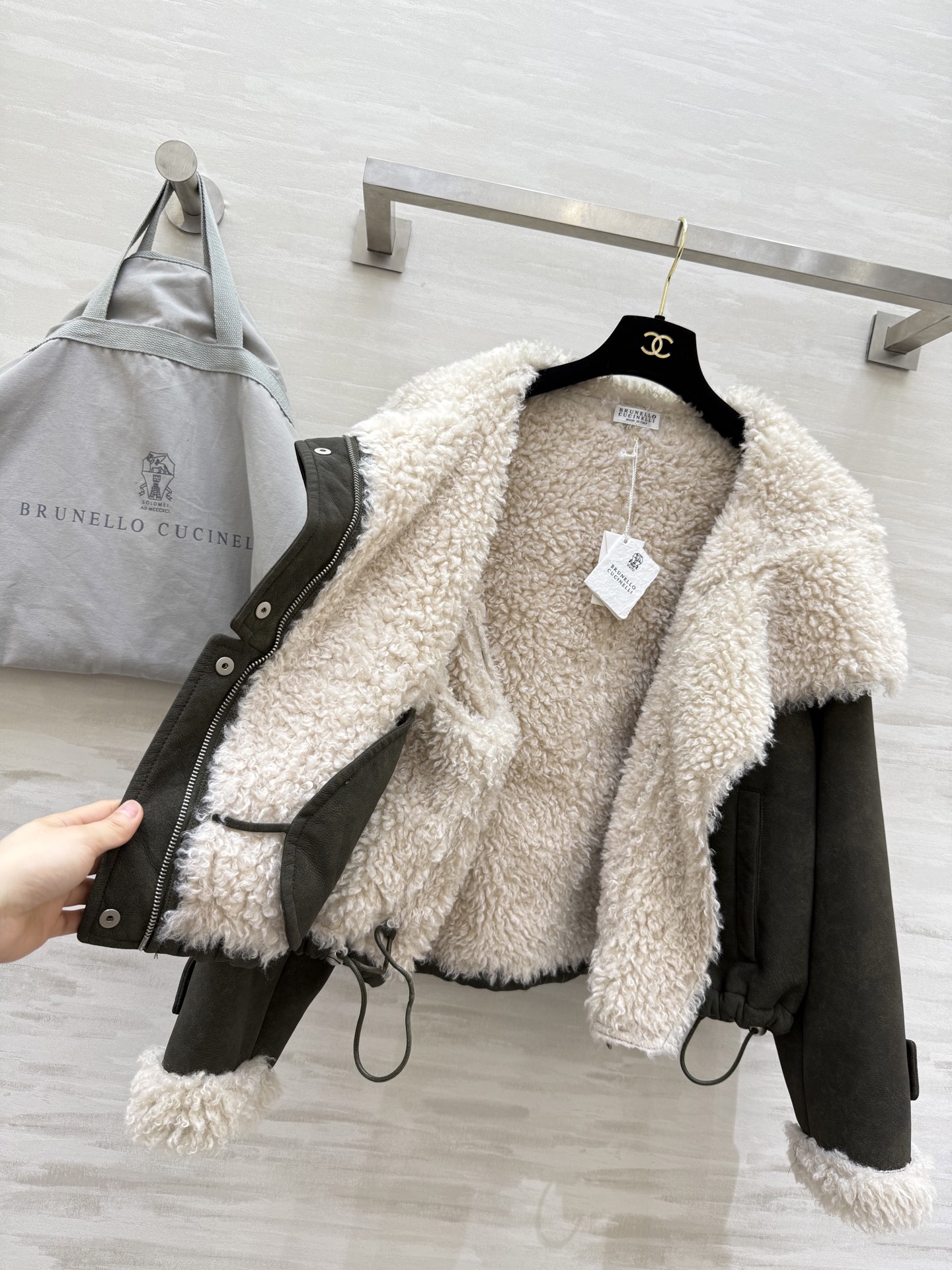 #Brunello Cucinell♡羊羔毛外套 复古时髦 高品质定制 现货首发size：S/M/L（s