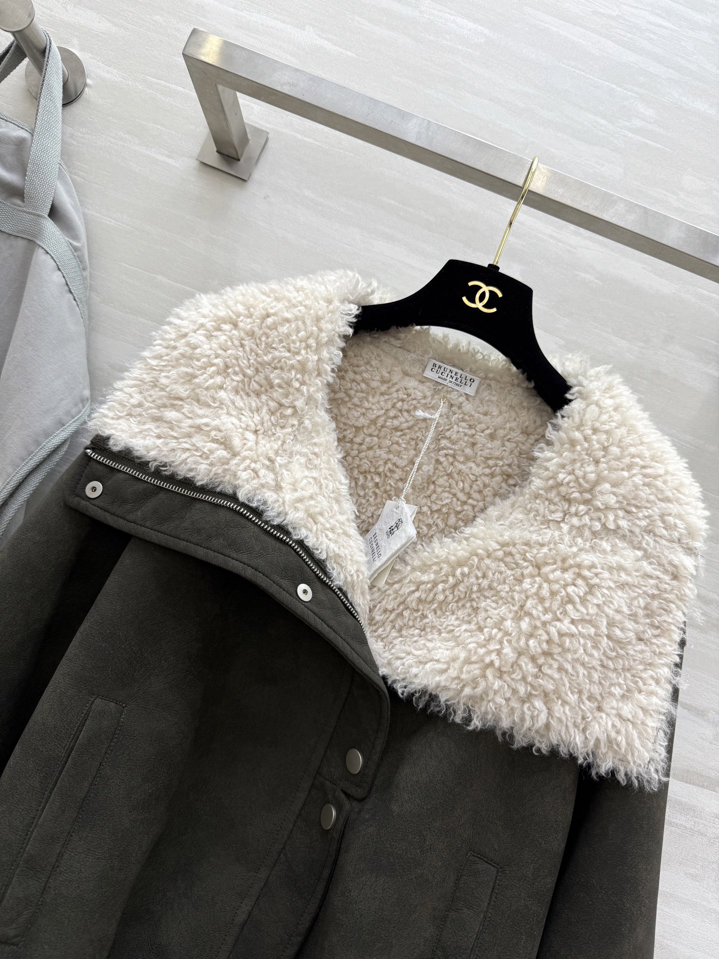 #Brunello Cucinell♡羊羔毛外套 复古时髦 高品质定制 现货首发size：S/M/L（s