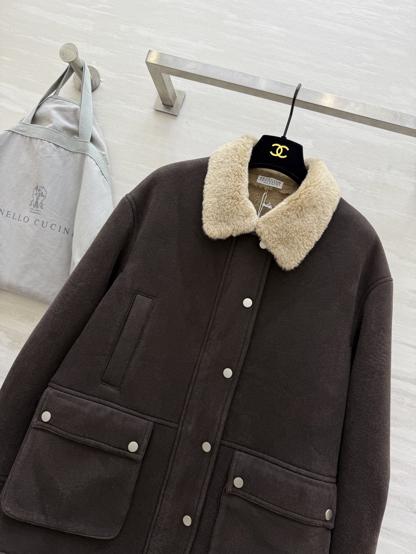 NO:697541,#Brunello Cucinell environmentally friendly fur all-in-one jacket, retro and fashionable, high-quality customization, available now, sizeS/M/L (S size shoulder width 50, bust 114, length 68),, brunello cucinelli,jackets & coats,jackets & coats,19860909#Brunello Cucinell环保皮毛一体夹克外套 复古时髦 高品质定制 现货首发sizeS/M/L（s码肩宽50,胸围114,衣长68）,,brunello cucinelli,jackets & coats,jackets & coats,,Women's clothing