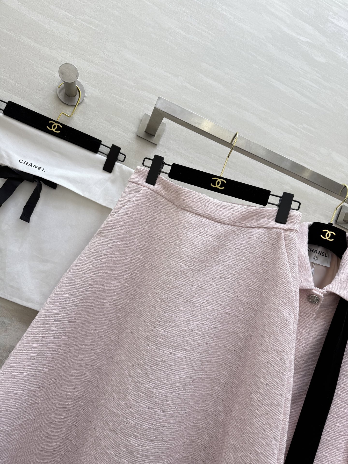 #Chane♡早春新款 千金名媛套装 短款外套+高腰半身裙 经典黑白配色 优雅复古气质满分 外套翻领设计