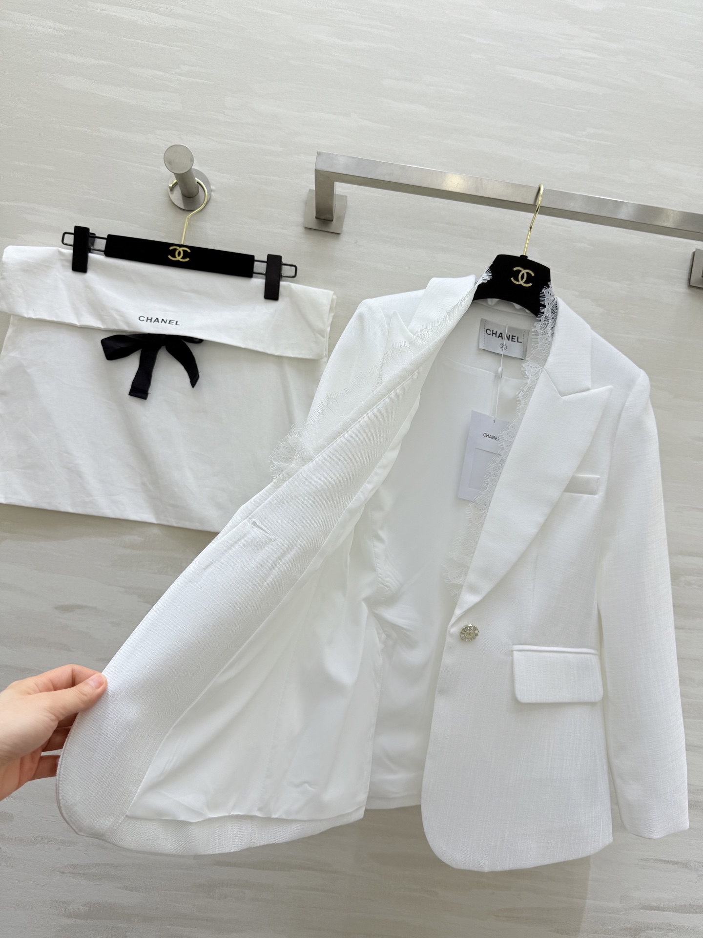 #Chane♡²⁶蕾丝拼接西装外套 定制醋酸亚麻面料 高品质定制 现货首发size：S/M/L/XL（s