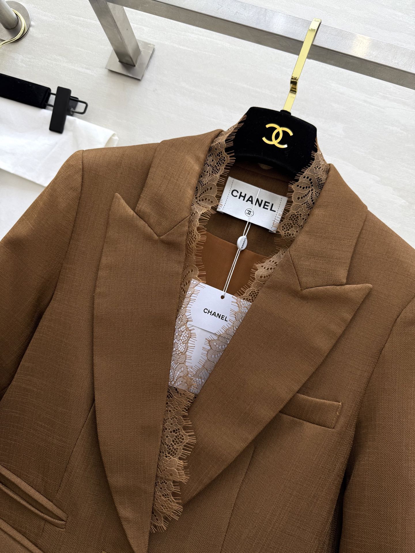 #Chane♡²⁶蕾丝拼接西装外套 定制醋酸亚麻面料 高品质定制 现货首发size：S/M/L/XL（s