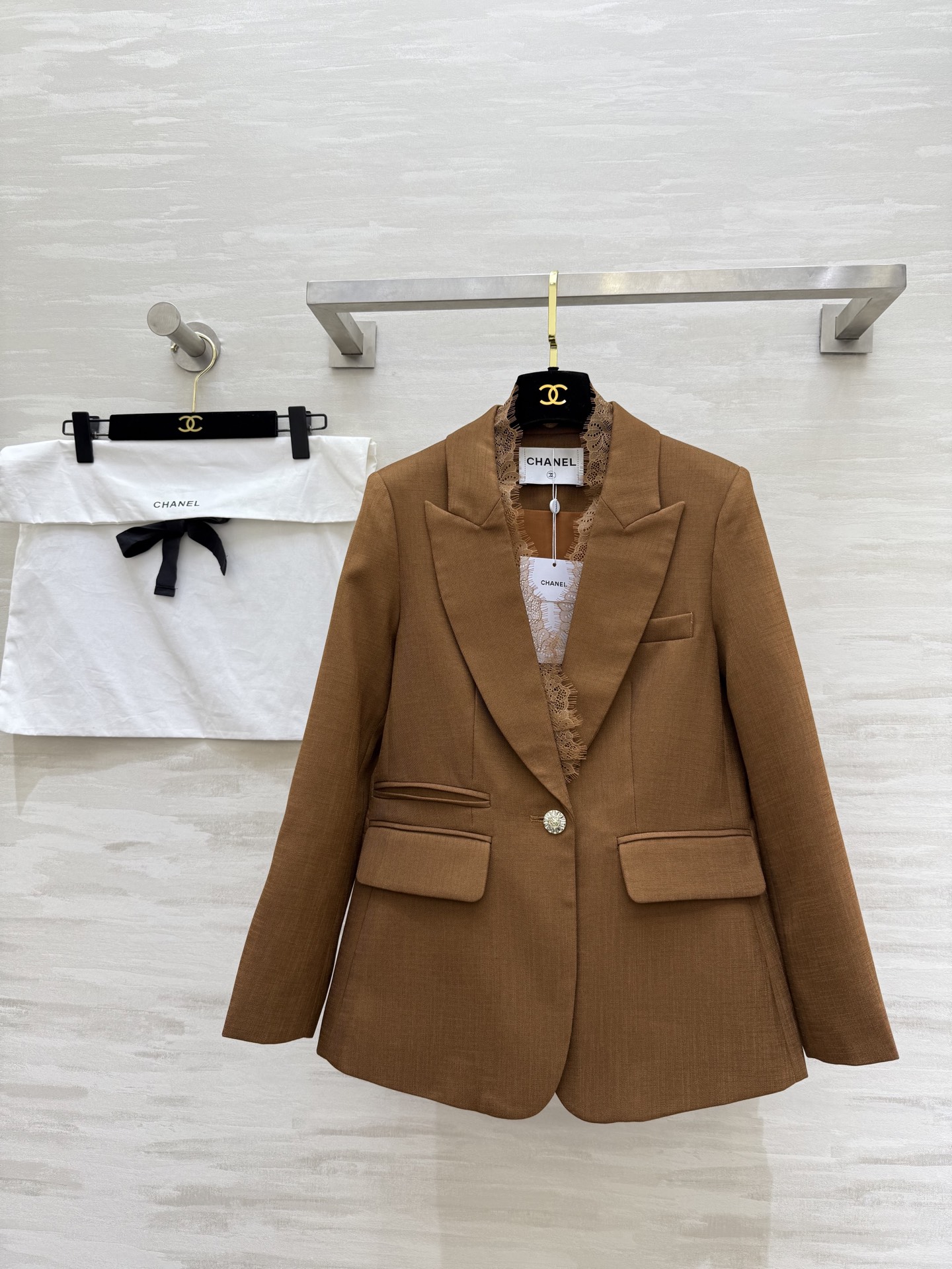 #Chane♡²⁶蕾丝拼接西装外套 定制醋酸亚麻面料 高品质定制 现货首发size：S/M/L/XL（s