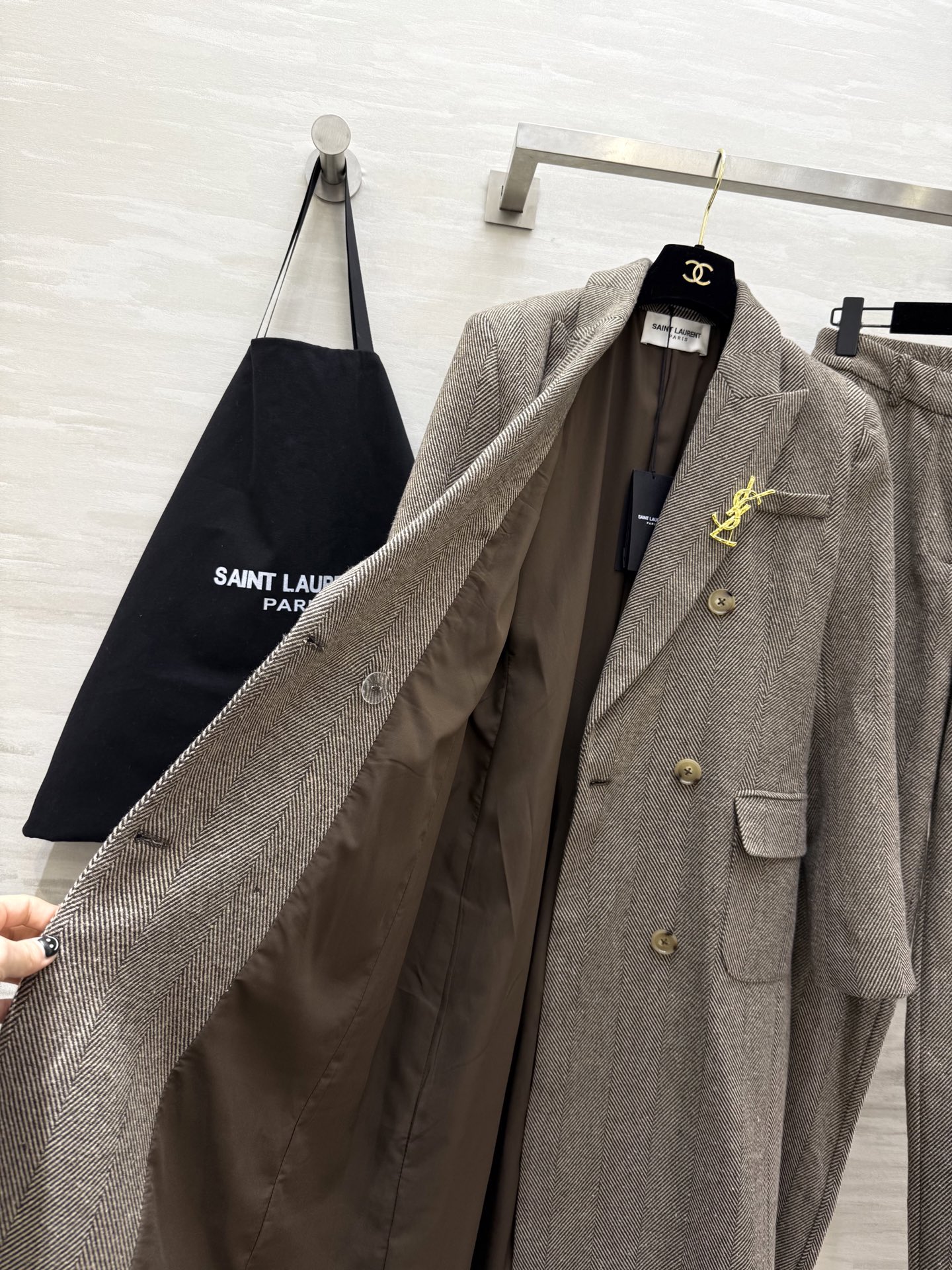 #ysl²⁶新款 羊毛斜纹大衣套装 摩登大气 高品质定制 现货首发size：S/M/L/XL（M码肩宽：