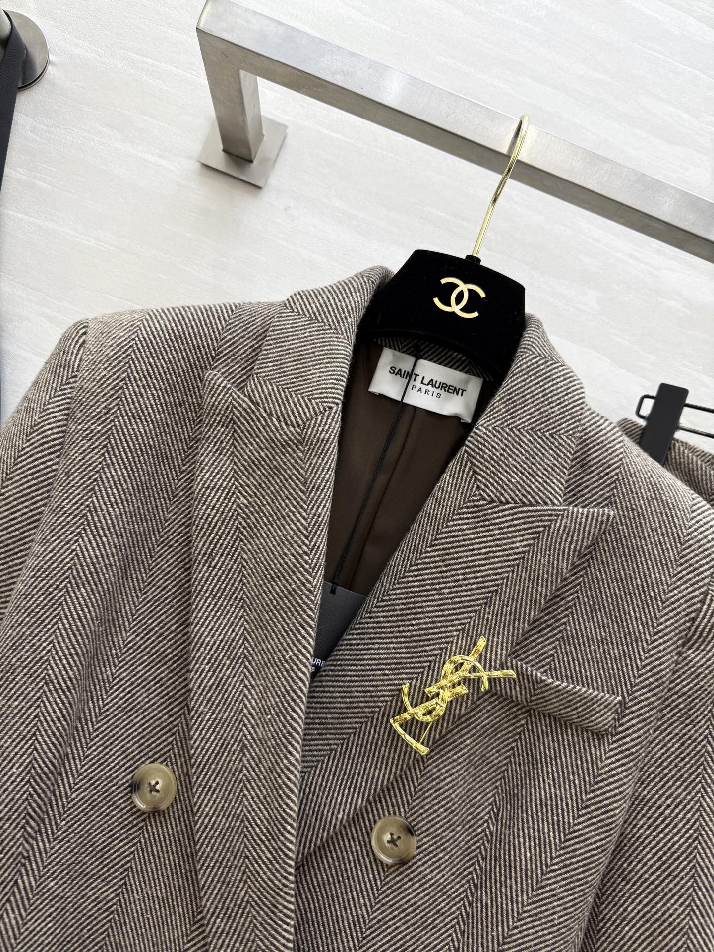 #ysl²⁶新款 羊毛斜纹大衣套装 摩登大气 高品质定制 现货首发size：S/M/L/XL（M码肩宽：