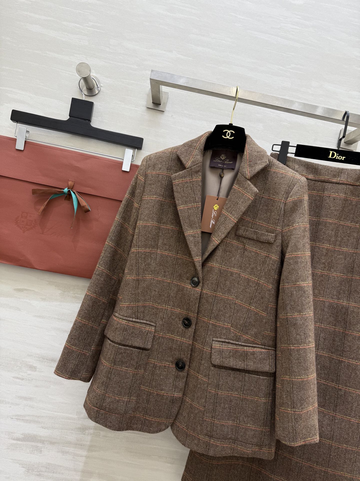 #Loro Pian♡²⁶老钱风 法式文艺复古羊毛套装 慵懒电影感 复古的色调浓郁静谧 宽松的版型松弛而