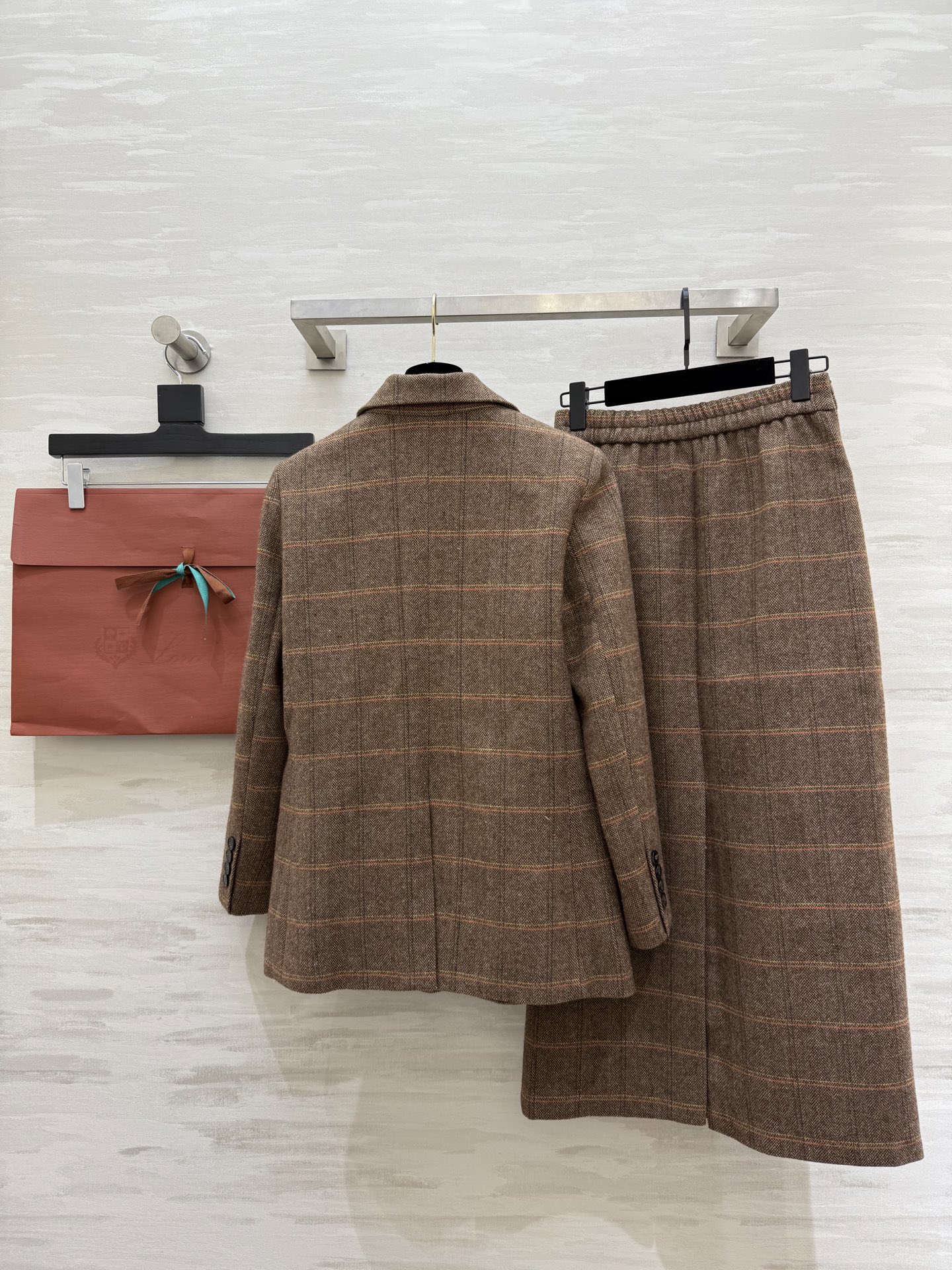 #Loro Pian♡²⁶老钱风 法式文艺复古羊毛套装 慵懒电影感 复古的色调浓郁静谧 宽松的版型松弛而