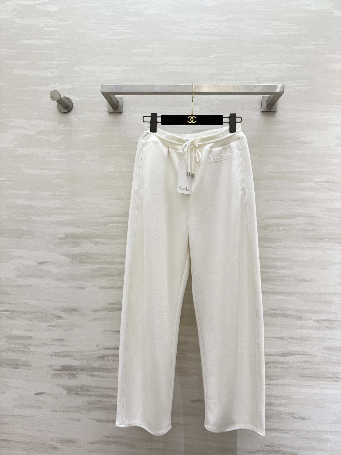 #MaxMar♡²⁶新款 松紧腰立体休闲裤 字母logo浮雕印花设计 立体剪裁裤型休闲高级 高品质定制 
