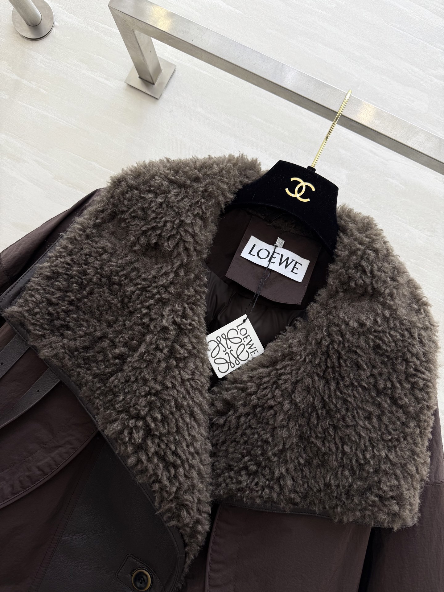 #Loew♡²⁶新款 羊羔毛领派克鹅绒外套​​ 内里填充白鹅绒蓬松保暖 高品质定制 现货首发size：S