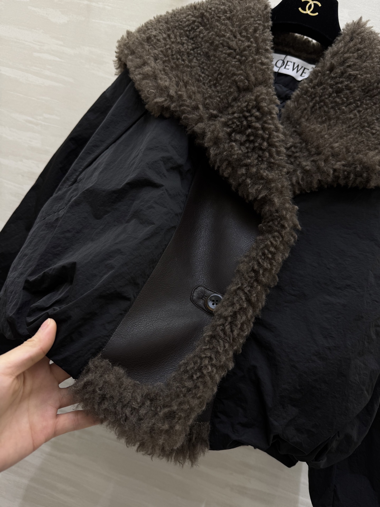 #Loew♡²⁶新款 羊羔毛领派克鹅绒外套​​ 内里填充白鹅绒蓬松保暖 高品质定制 现货首发size：S