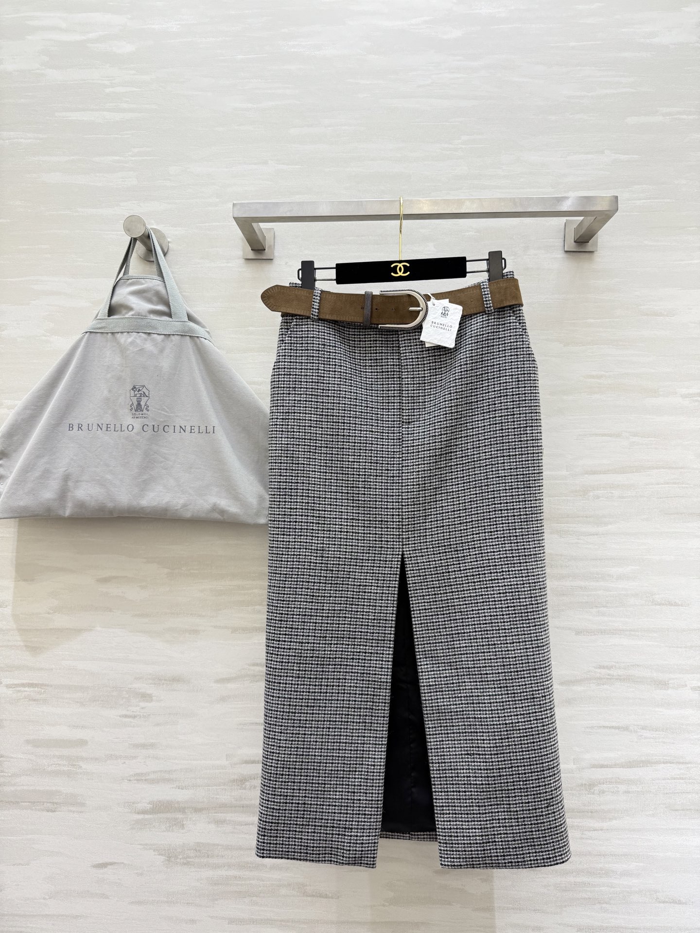NO:700978,#Brunello Cucinell New Style Wool Plaid Suit Skirt High Quality Customized Available Now Available SizeS/M/L (S Size Waist 68, Skirt Length 86), Women's Wear, brunello cucinelli, skirts, business suit,19860909#Brunello Cucinell新款 羊毛格纹西装半裙 高品质定制 现货首发sizeS/M/L（s码腰围68,裙长86）,女装,brunello cucinelli,skirts,business suit,,Women's clothing