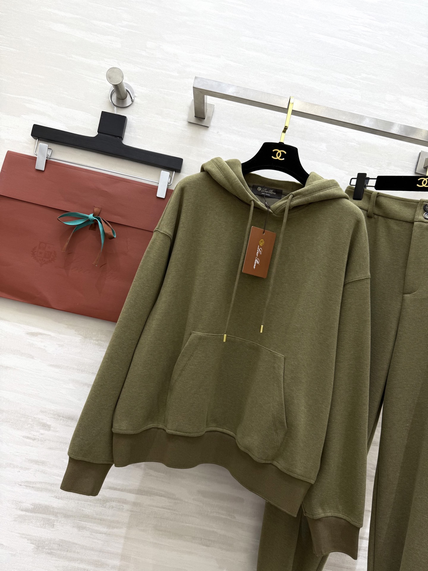 #Loro Pian♡²⁶老钱风 低调奢华休闲套装 定制进口纯棉质地亲肤舒适 高品质 现货首发size：