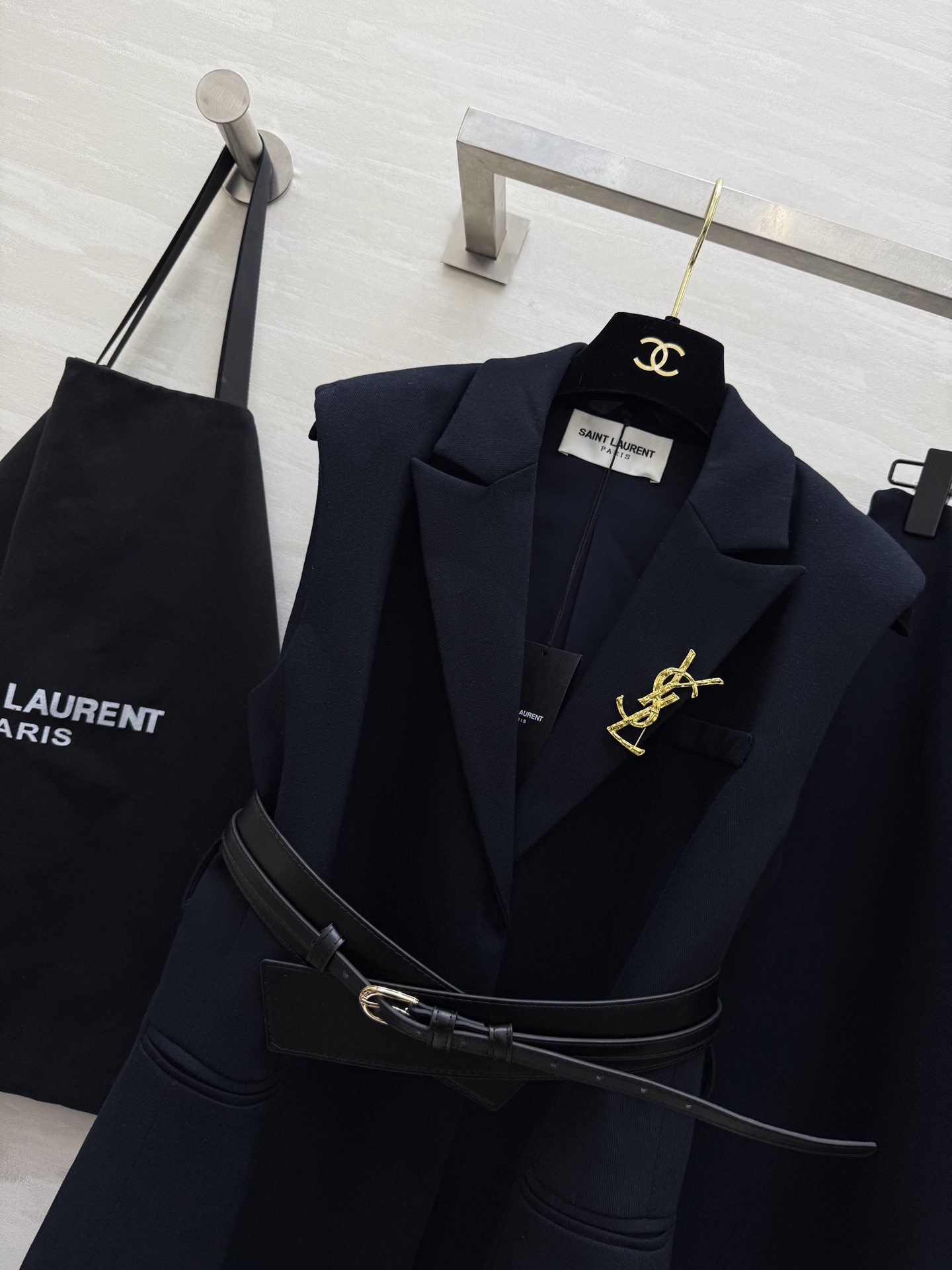 #ysl²⁶新款 马甲式套装裙 配送腰带收腰显瘦 高品质定制 现货首发size：S/M/L/XL（s码胸