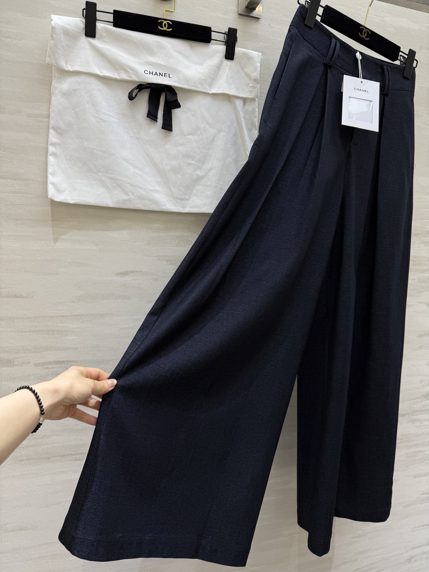 #Chane♡无敌爆品 万年长青款 直筒大摆长裤 裤型非常正 超级时髦高级显瘦 客户🔟拿🔟补 超级百搭单