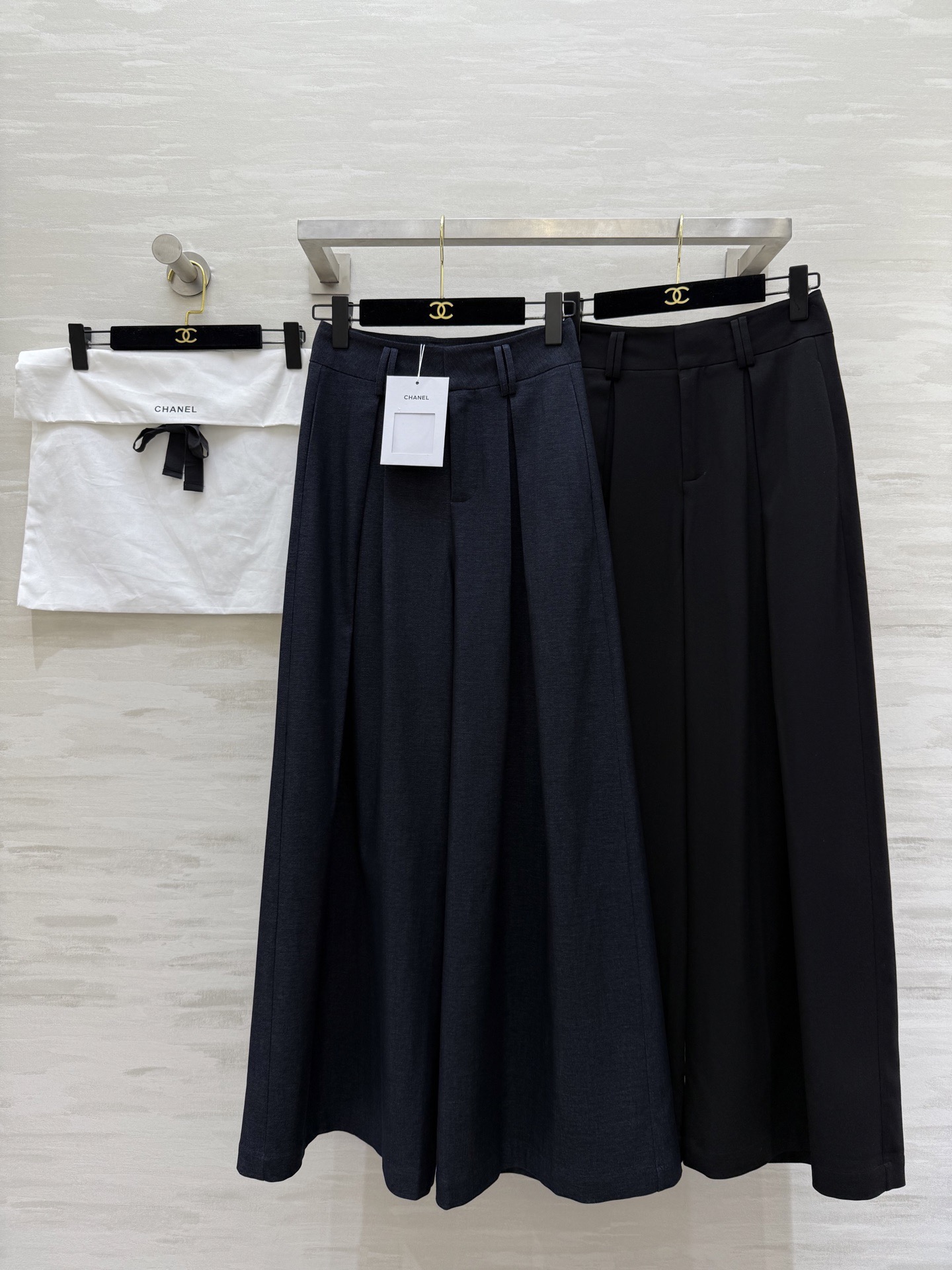 #Chane♡无敌爆品 万年长青款 直筒大摆长裤 裤型非常正 超级时髦高级显瘦 客户🔟拿🔟补 超级百搭单