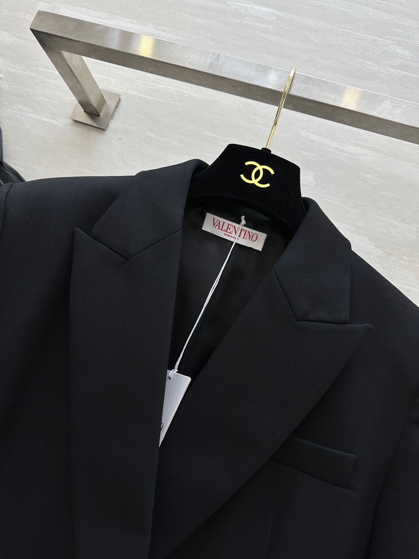 #Valentin♡新款 纯手工立体花朵 羊毛西装外套 重工手工立体玫瑰花袖 设计又甜又酷 重工艺定制黑