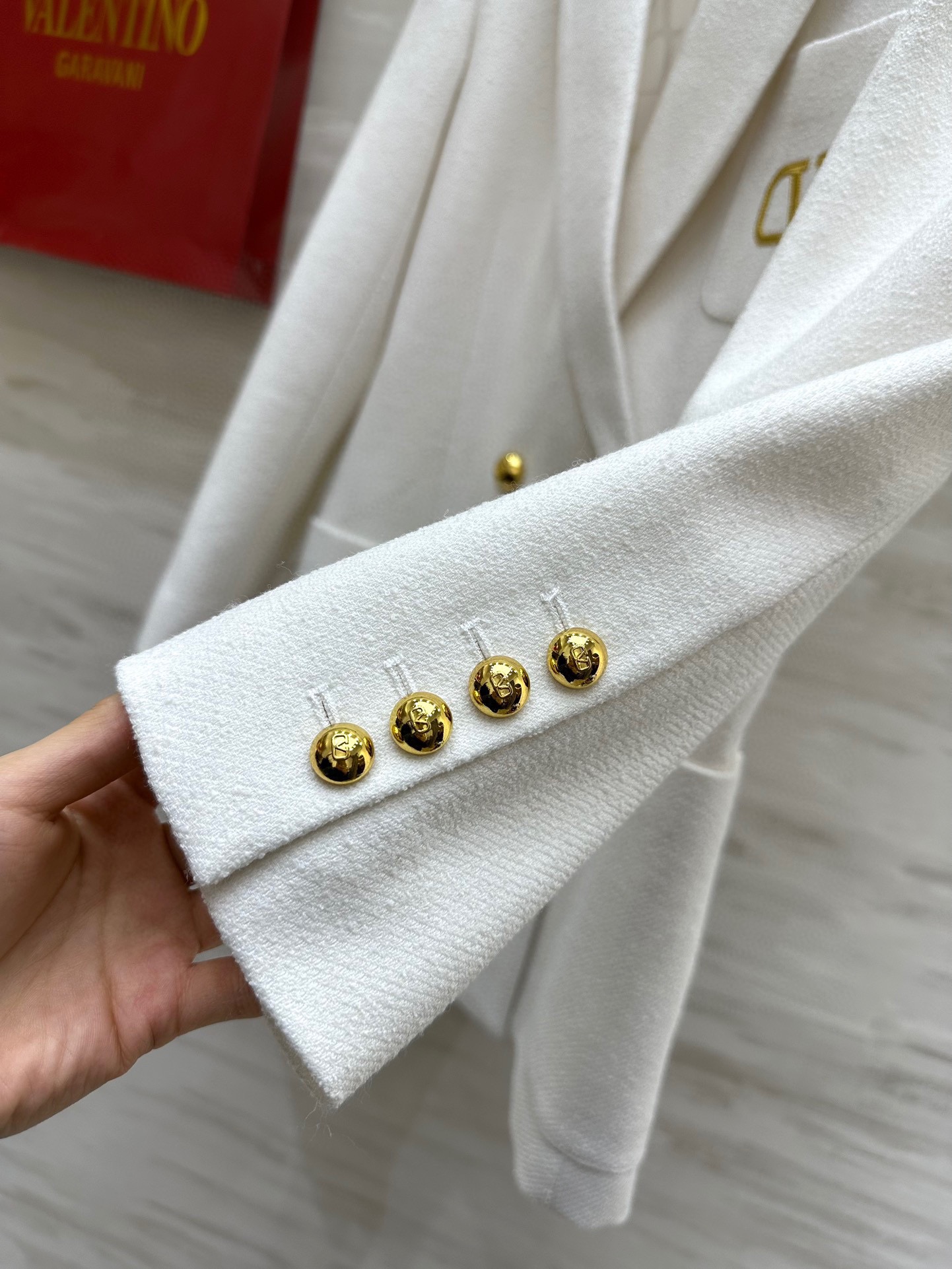 #Valentin♡新款 金线字母logo刺绣西装外套 定制颗粒感羊毛面料 内里字母提花 休闲时髦又有高