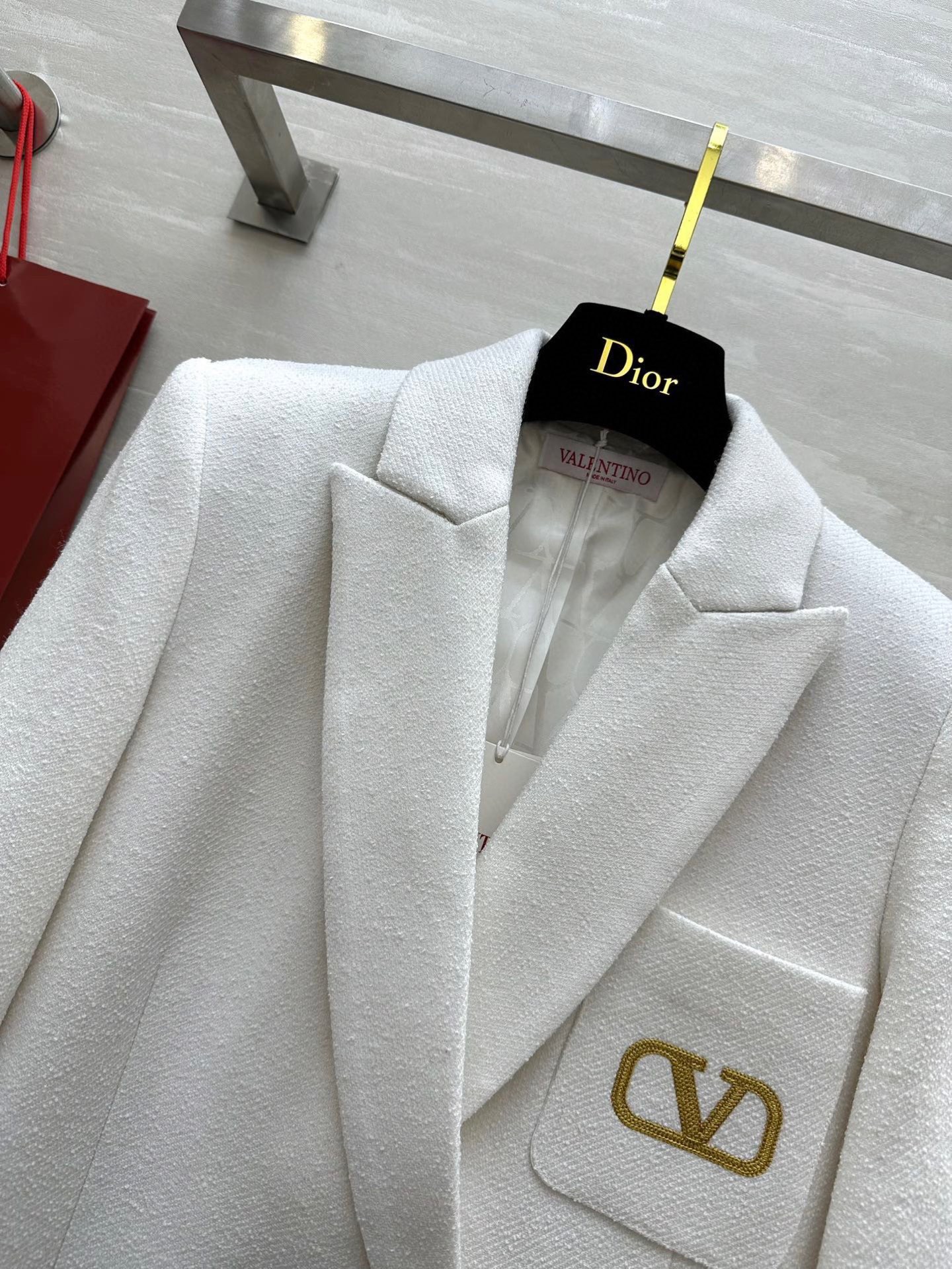 #Valentin♡新款 金线字母logo刺绣西装外套 定制颗粒感羊毛面料 内里字母提花 休闲时髦又有高