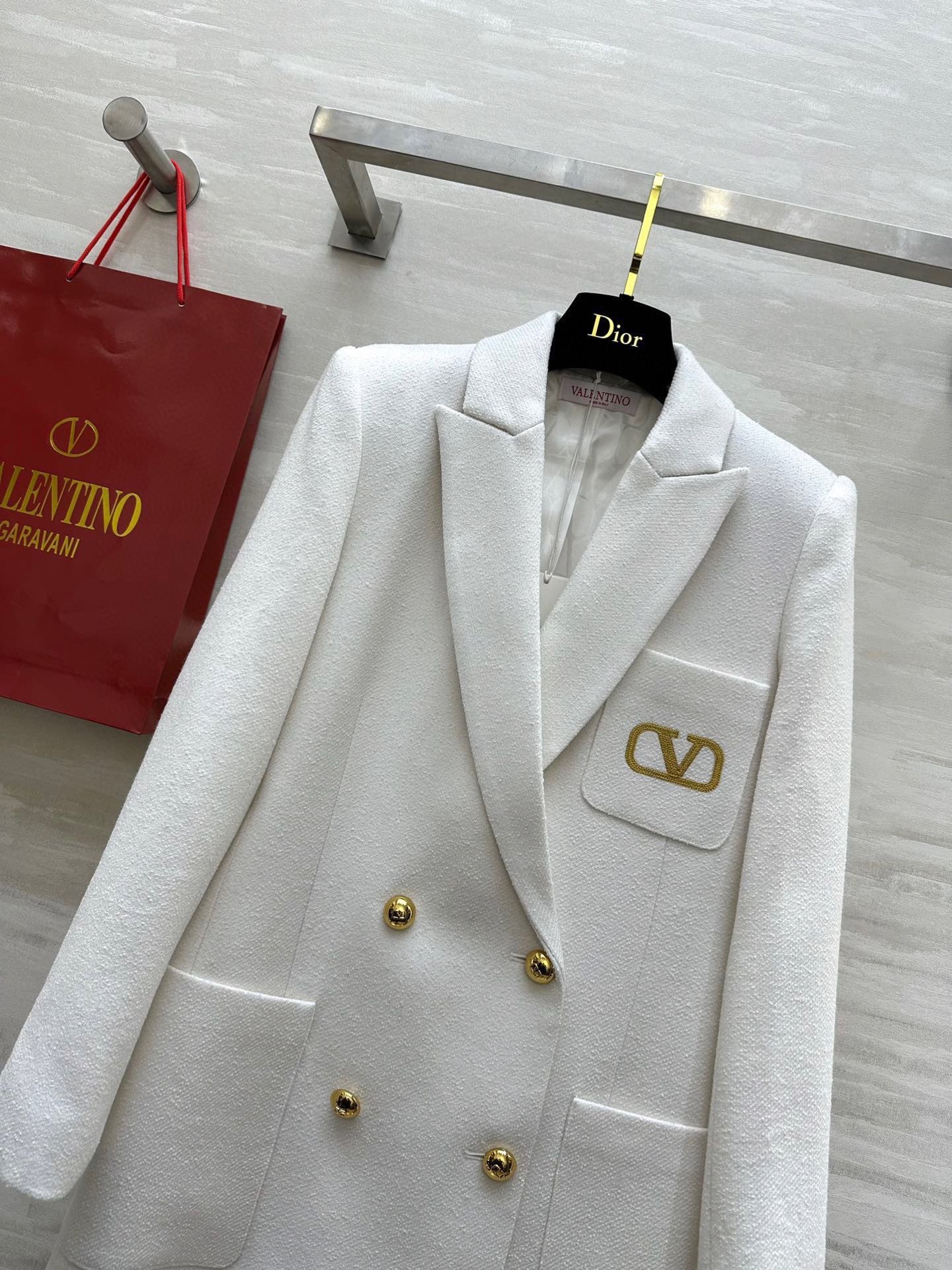 #Valentin♡新款 金线字母logo刺绣西装外套 定制颗粒感羊毛面料 内里字母提花 休闲时髦又有高