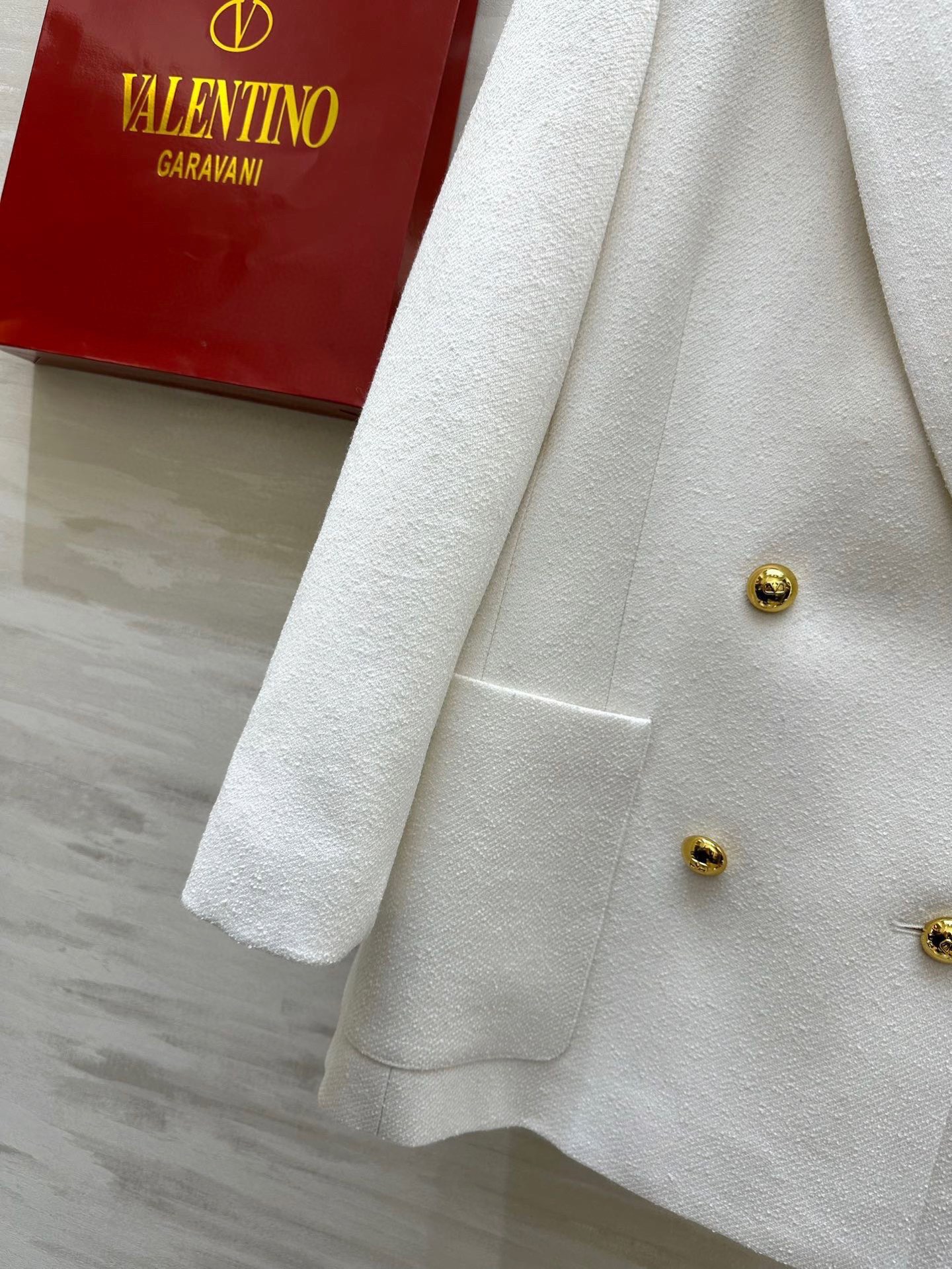 #Valentin♡新款 金线字母logo刺绣西装外套 定制颗粒感羊毛面料 内里字母提花 休闲时髦又有高