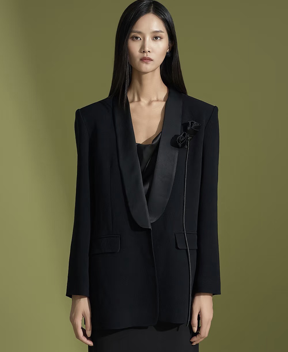 NO:709763,,,19860909,,,Women's clothing