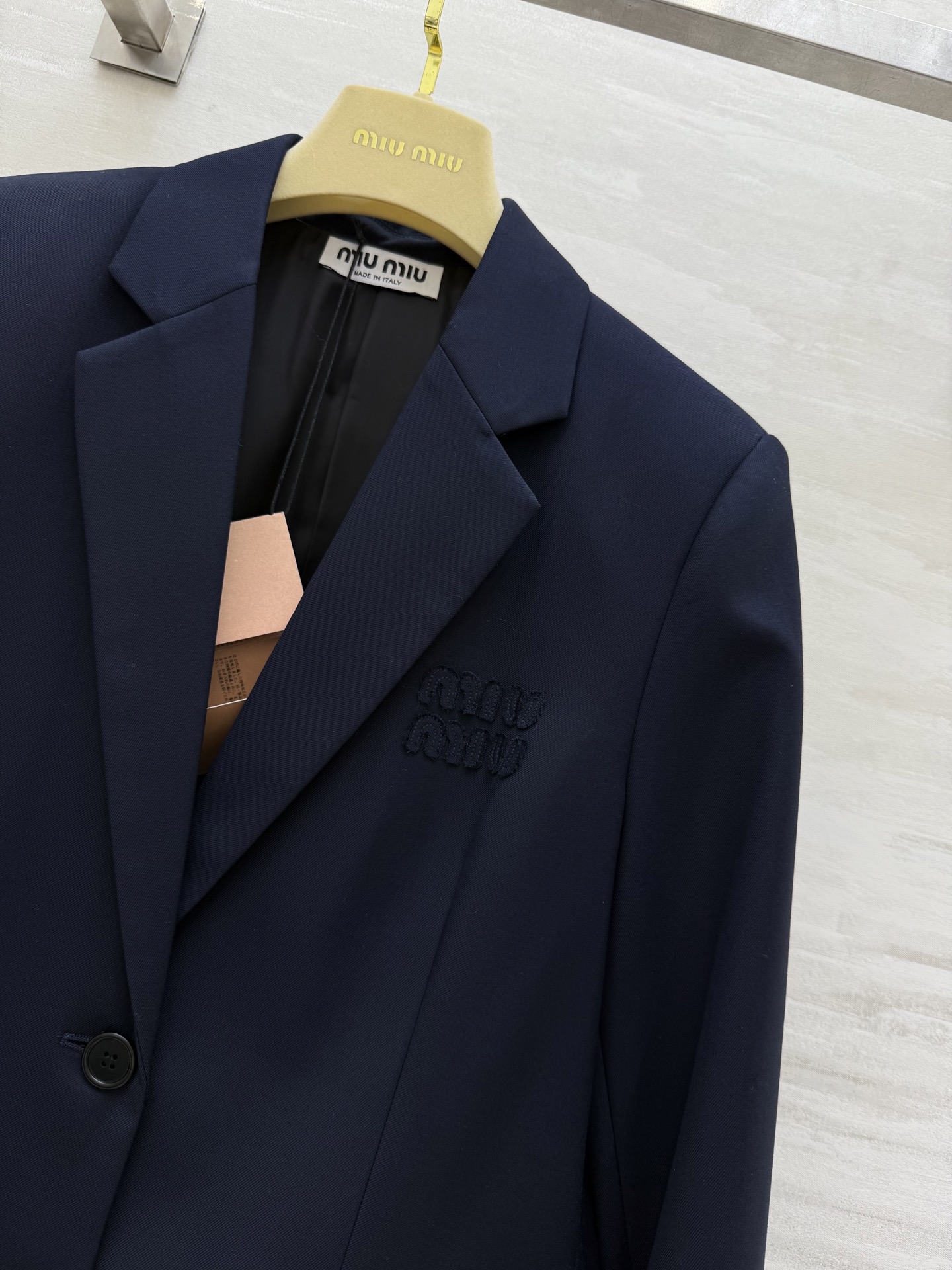 #Miumi♡格纹袖拼接丝毛西装外套 定制丝毛质地 高品质 现货首发size：S/M/L/XL（M码肩宽