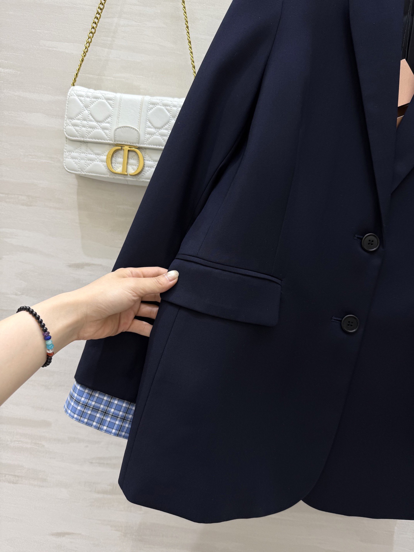 #Miumi♡格纹袖拼接丝毛西装外套 定制丝毛质地 高品质 现货首发size：S/M/L/XL（M码肩宽