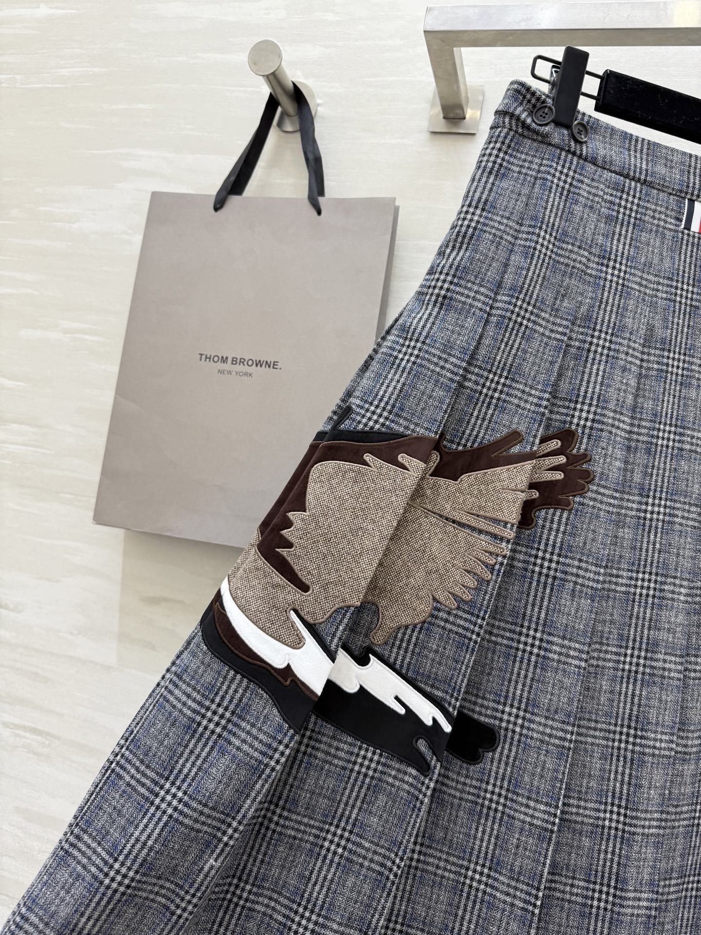 #THOMBROWN♡新款 重工刺绣🪡羊毛百褶半裙 高品质定制 现货首发size：S/M/L（s码腰围：