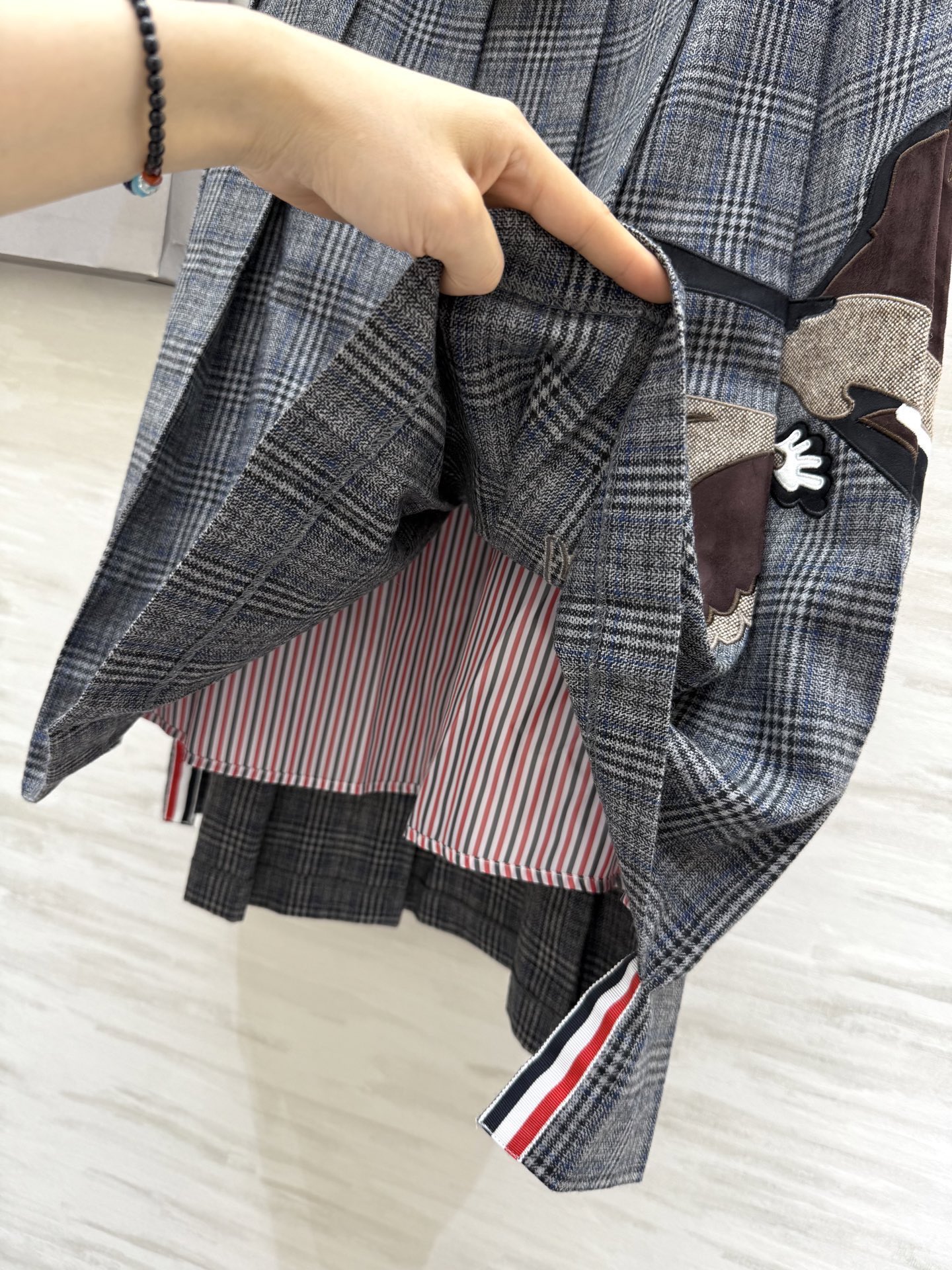 #THOMBROWN♡新款 重工刺绣🪡羊毛百褶半裙 高品质定制 现货首发size：S/M/L（s码腰围：