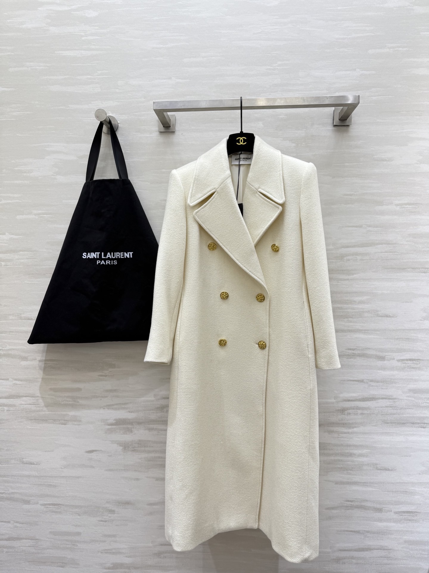 #ysl/Saint Lauren♡双排扣大衣 选用高品质羊毛柔软又保暖 秋冬穿超合适！戗驳领＋金色纽扣