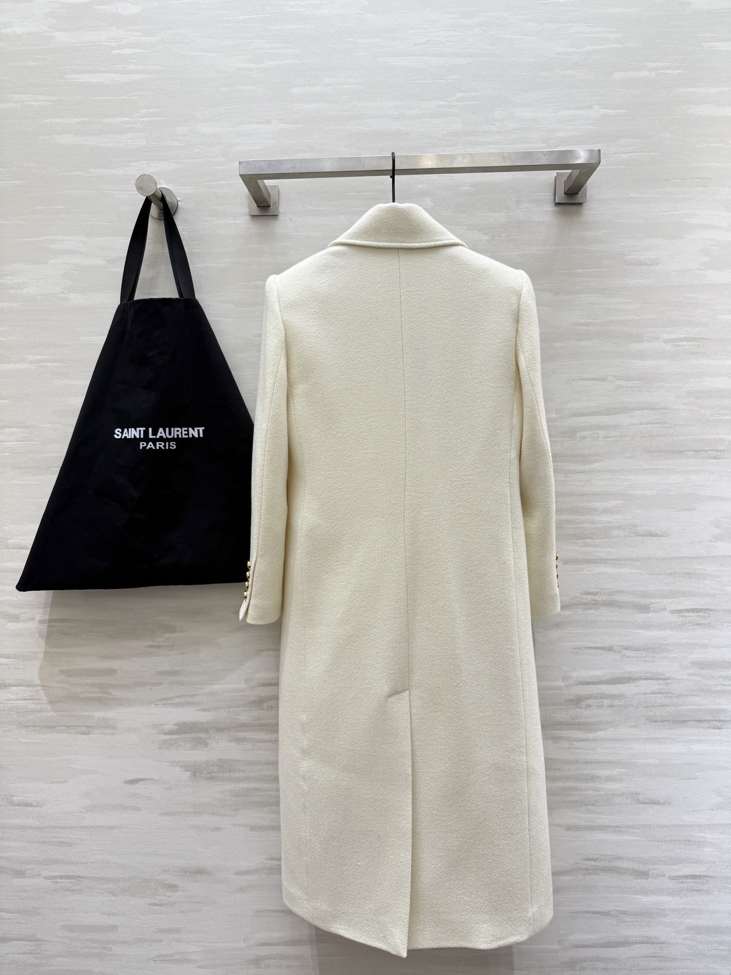 #ysl/Saint Lauren♡双排扣大衣 选用高品质羊毛柔软又保暖 秋冬穿超合适！戗驳领＋金色纽扣