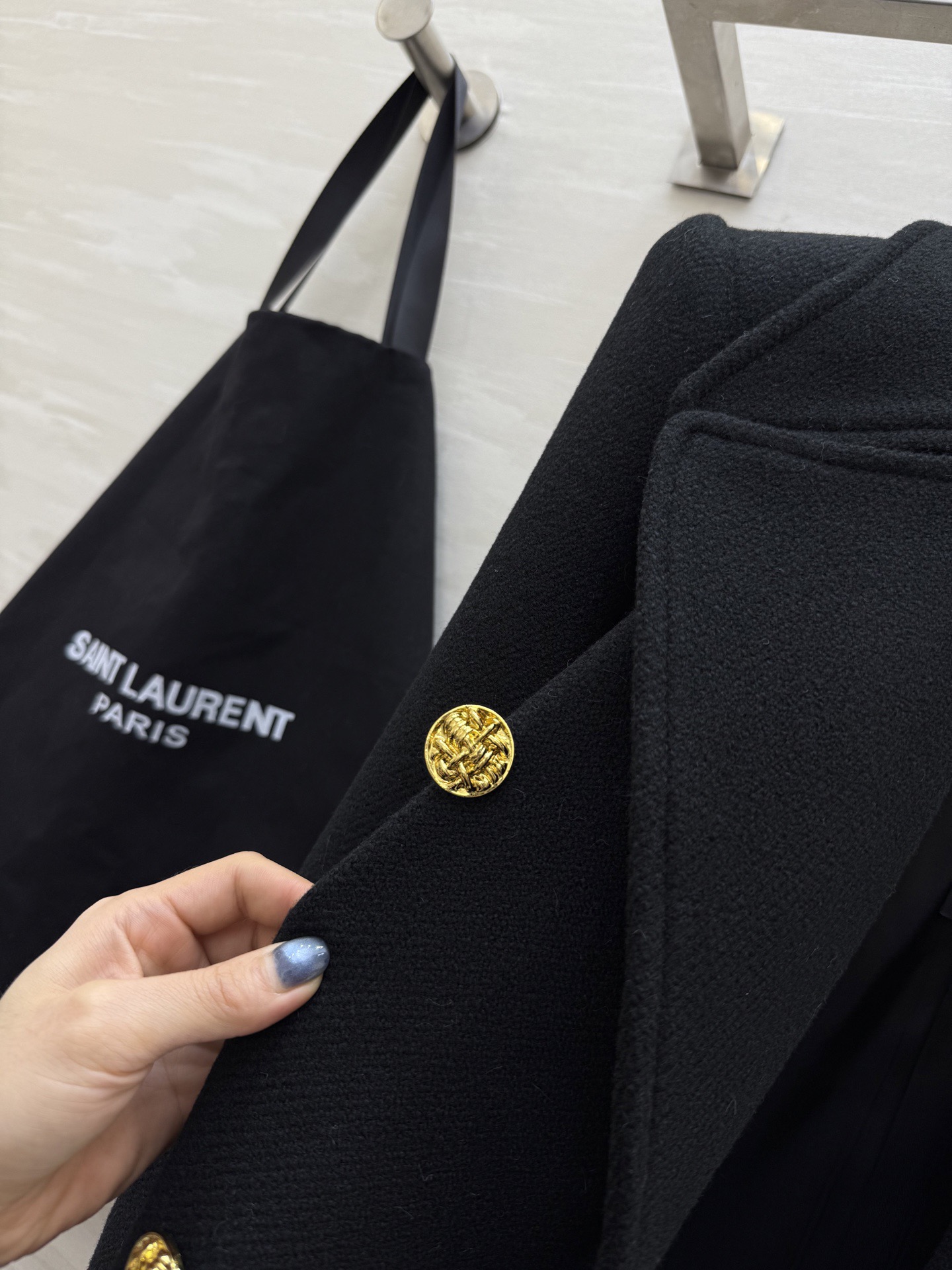 #ysl/Saint Lauren♡双排扣大衣 选用高品质羊毛柔软又保暖 秋冬穿超合适！戗驳领＋金色纽扣