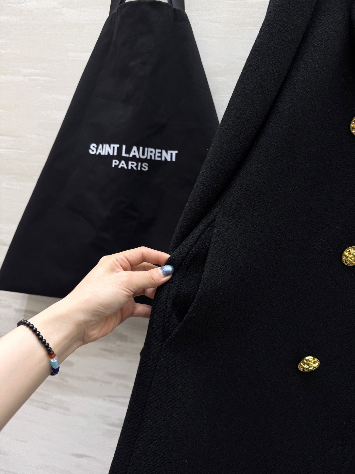 #ysl/Saint Lauren♡双排扣大衣 选用高品质羊毛柔软又保暖 秋冬穿超合适！戗驳领＋金色纽扣