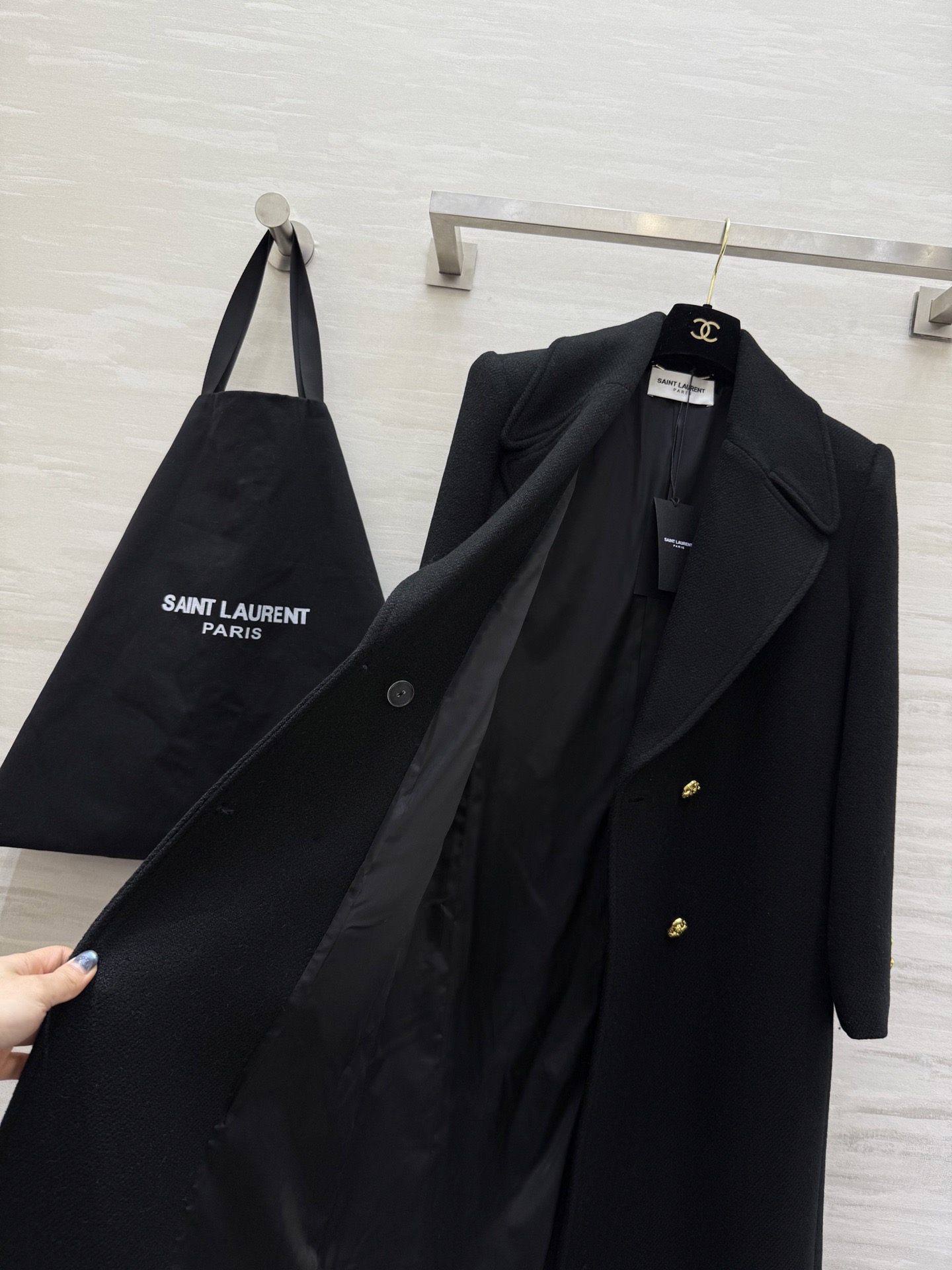 #ysl/Saint Lauren♡双排扣大衣 选用高品质羊毛柔软又保暖 秋冬穿超合适！戗驳领＋金色纽扣