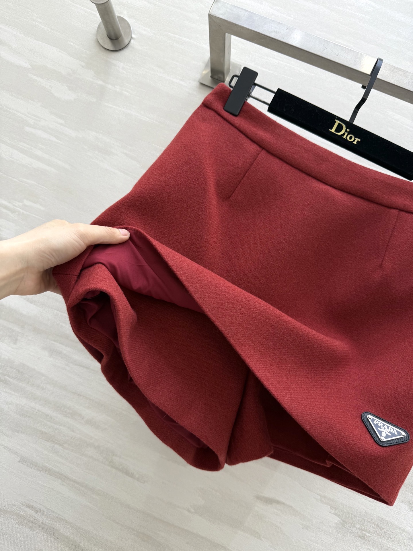 #Prad♡新款羊毛裤裙 俏皮时髦 内里防走光安全裤设计 立体剪裁版型 高品质定制 现货首发size：S