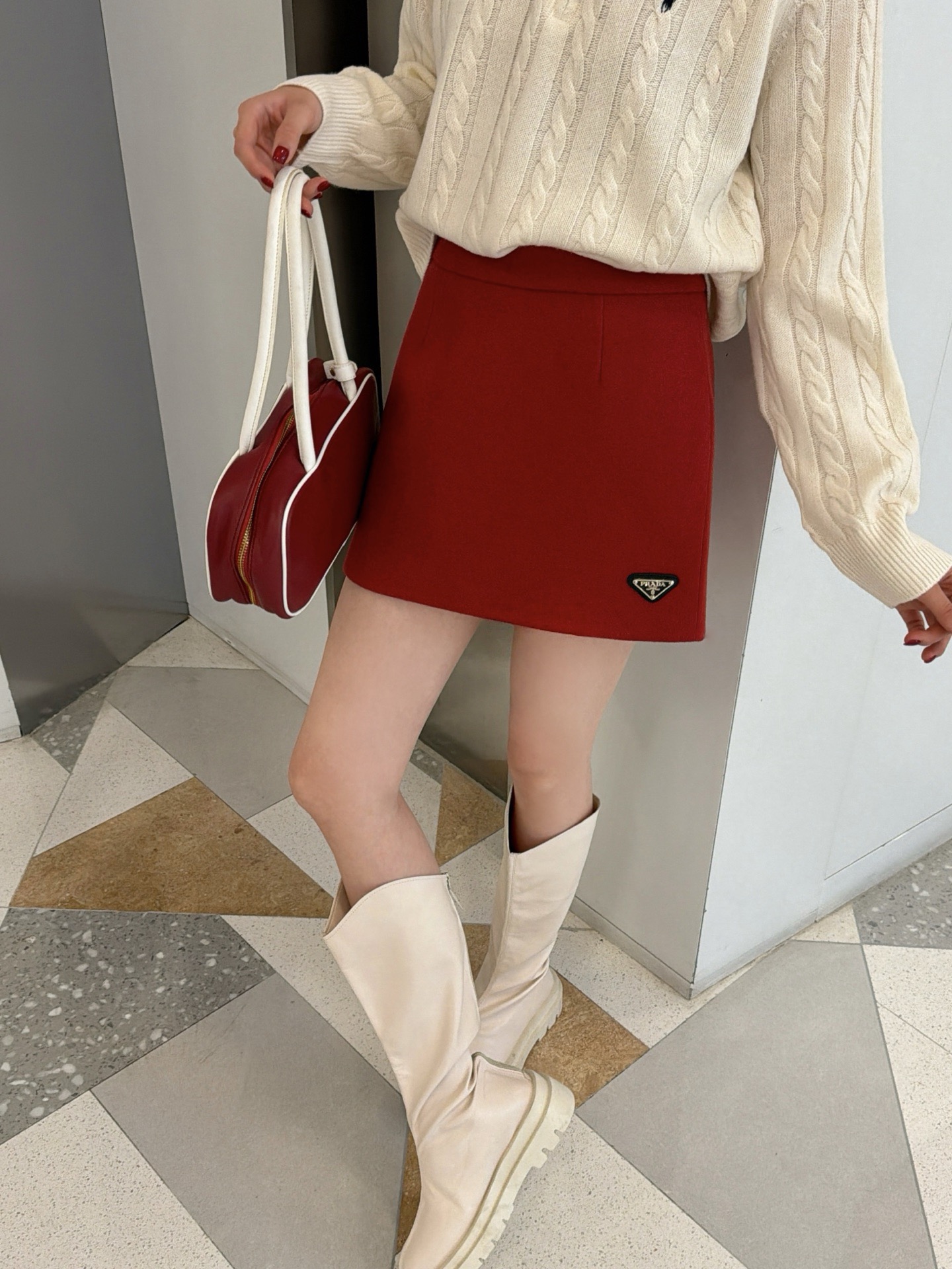 #Prad♡新款羊毛裤裙 俏皮时髦 内里防走光安全裤设计 立体剪裁版型 高品质定制 现货首发size：S