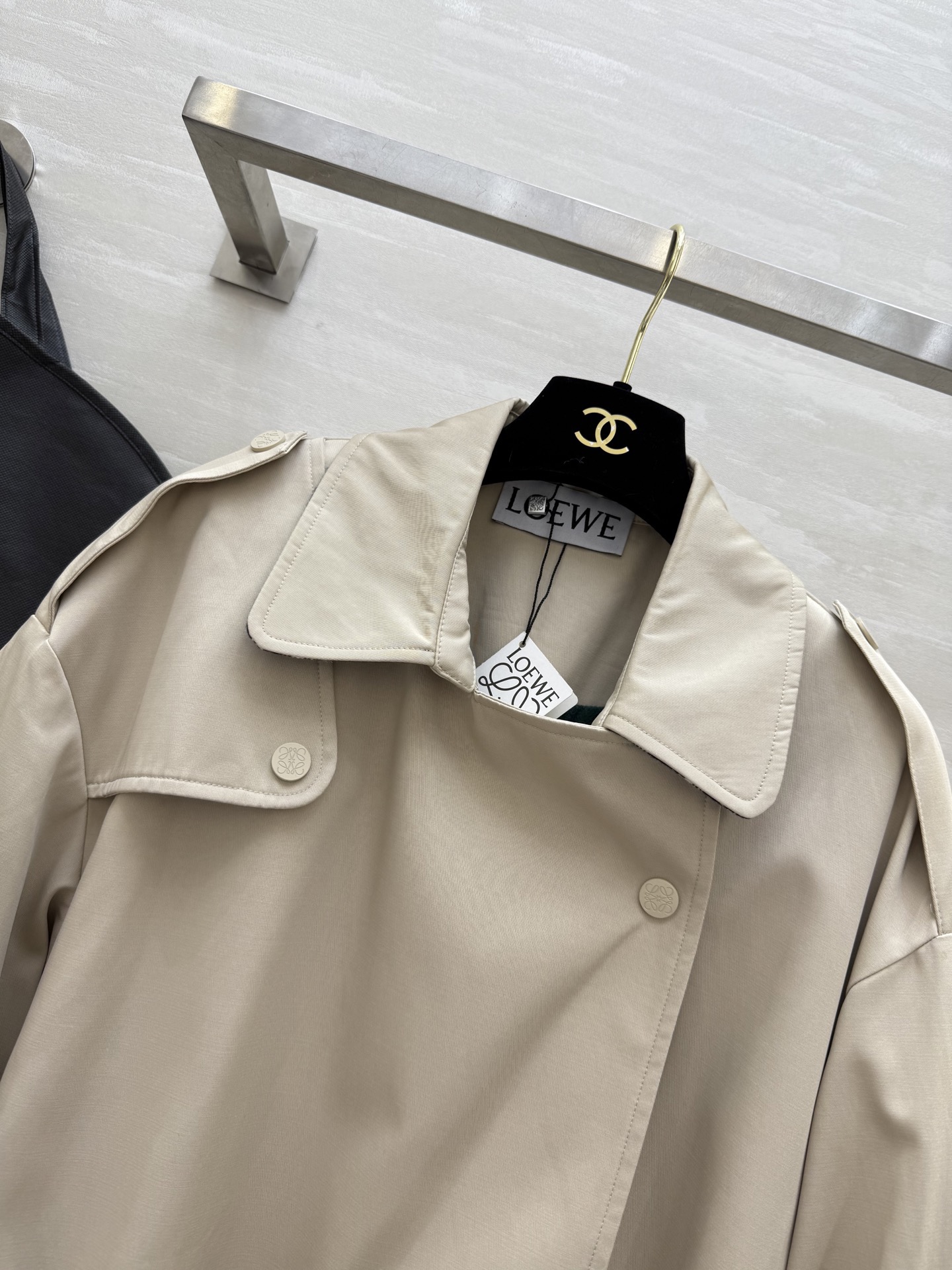 #Loew♡新款 极简风风衣外套 高品质定制 现货首发size：S/M/L（s码肩宽：55，胸围：110