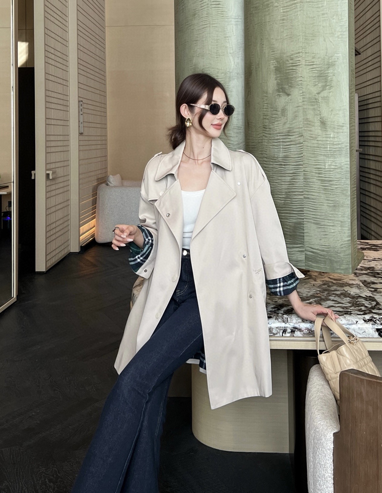 NO:710250,,,19860909,,,Women's clothing