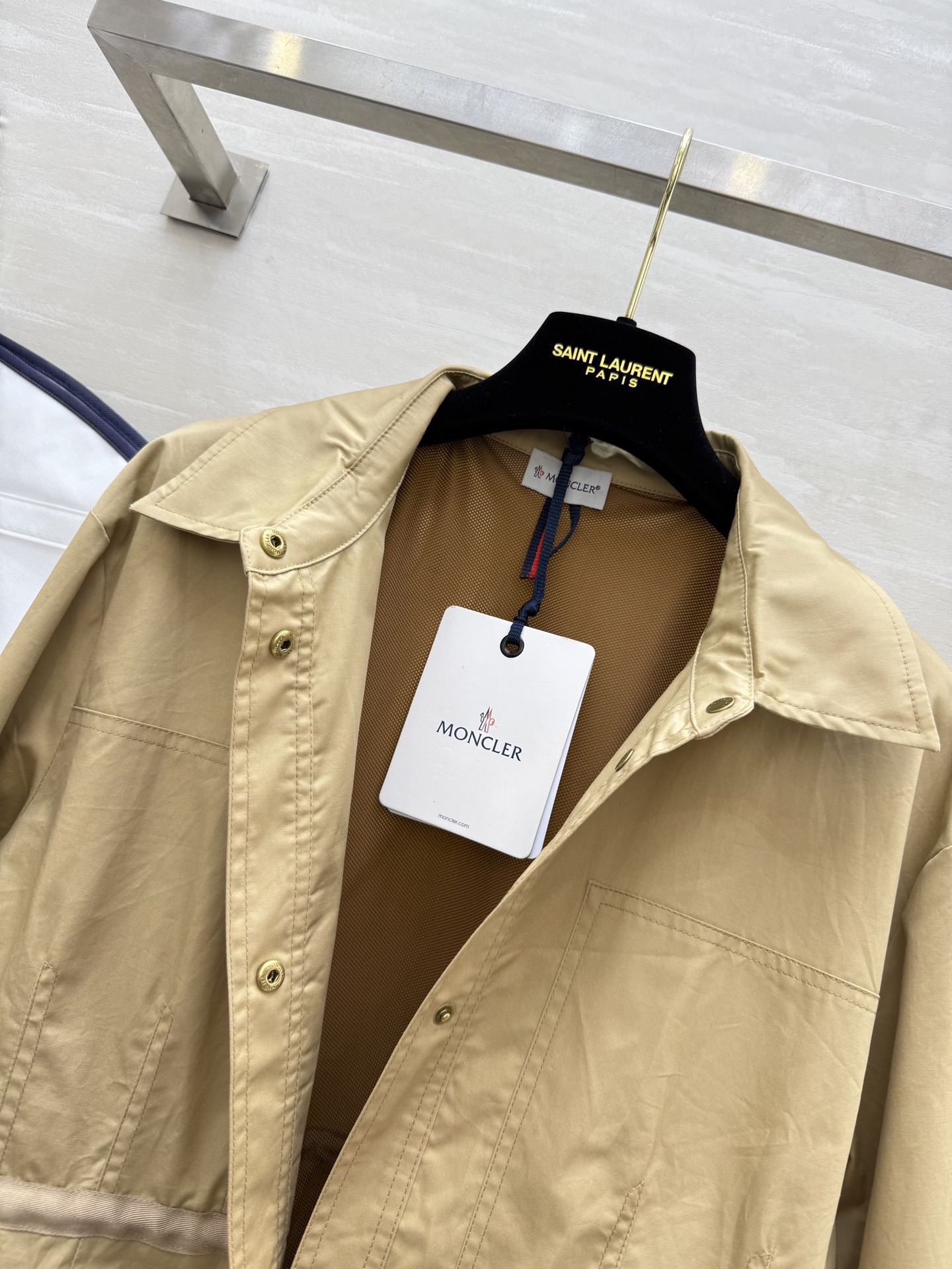 #Moncle♡新款 抽绳收腰翻领风衣外套 高品质 现货来size：S/M/L（s码胸围：100，衣长：