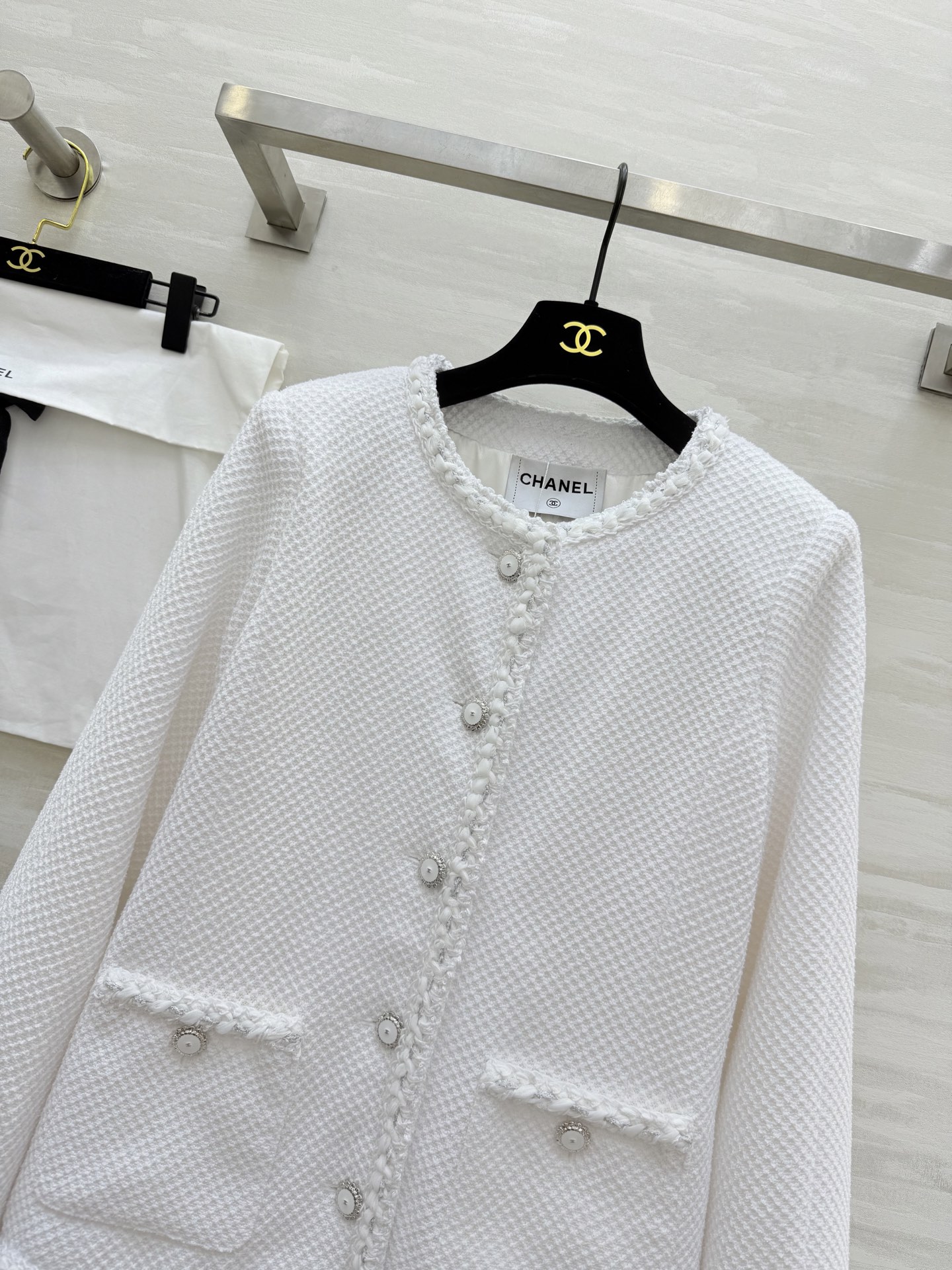 #Chane♡²⁶C粗花呢外套 定制经典粗花呢材质 柔软挺括 精致镶边 优雅复古气质满分 高品质定制 现