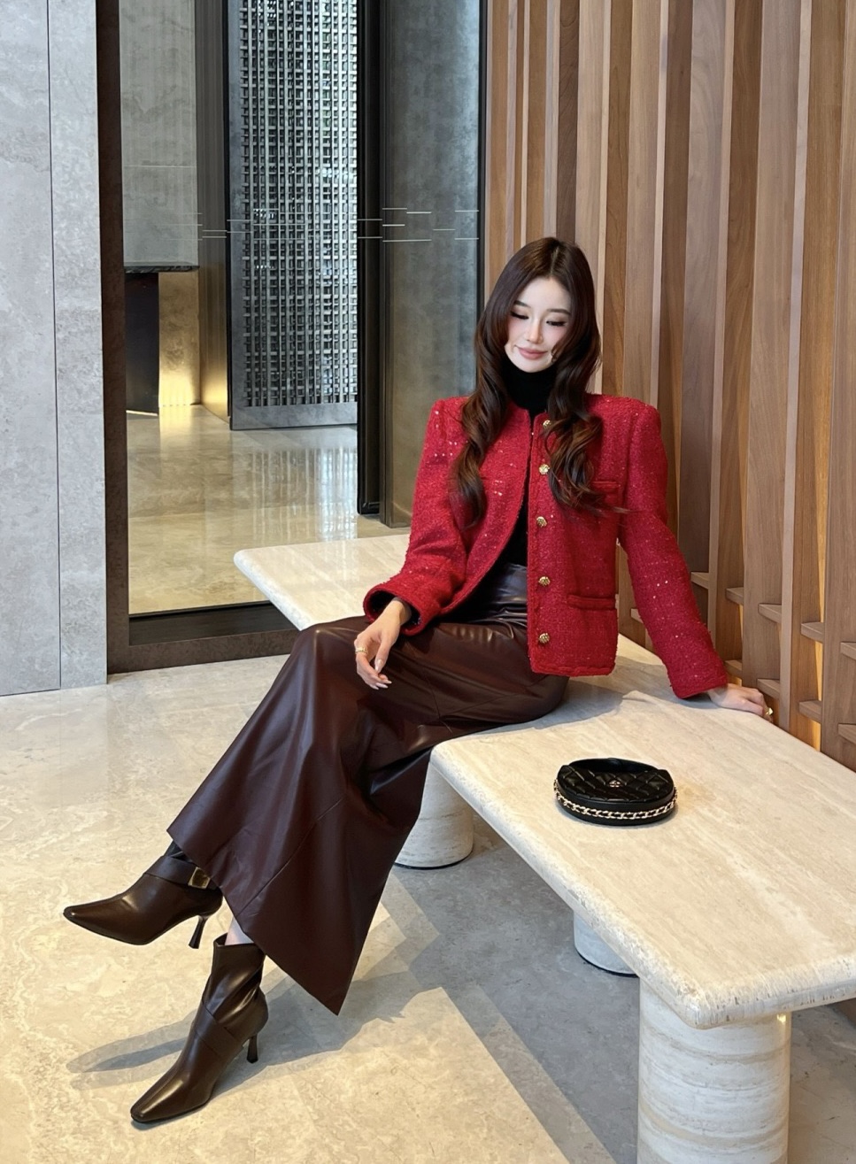 NO:712811,,,19860909,,,Women's clothing