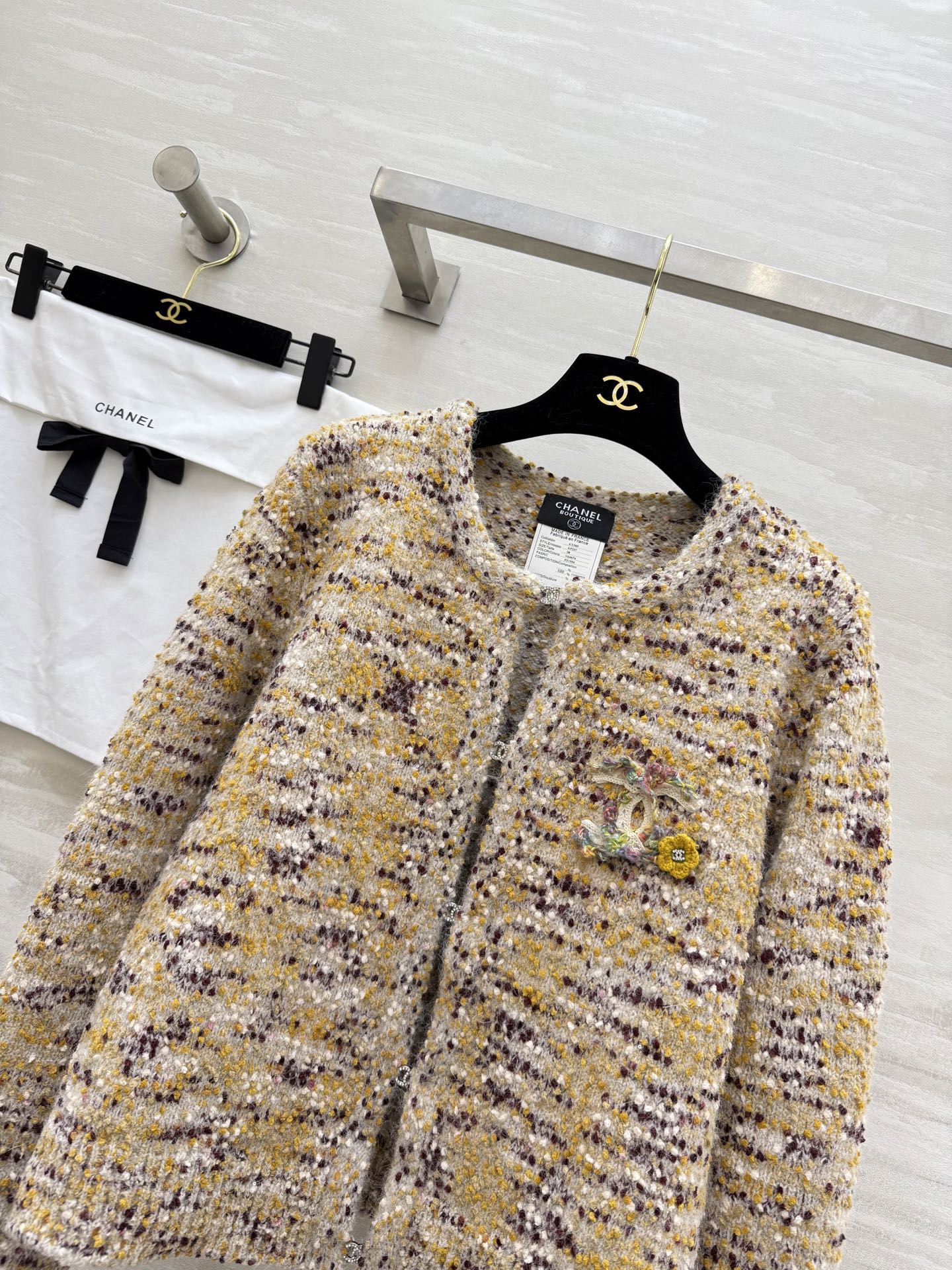 #Chane♡新款 中古系列 绵羊毛彩虹豆豆纱线🧶开衫外套 高品质定制 现货首发size：36/38/4